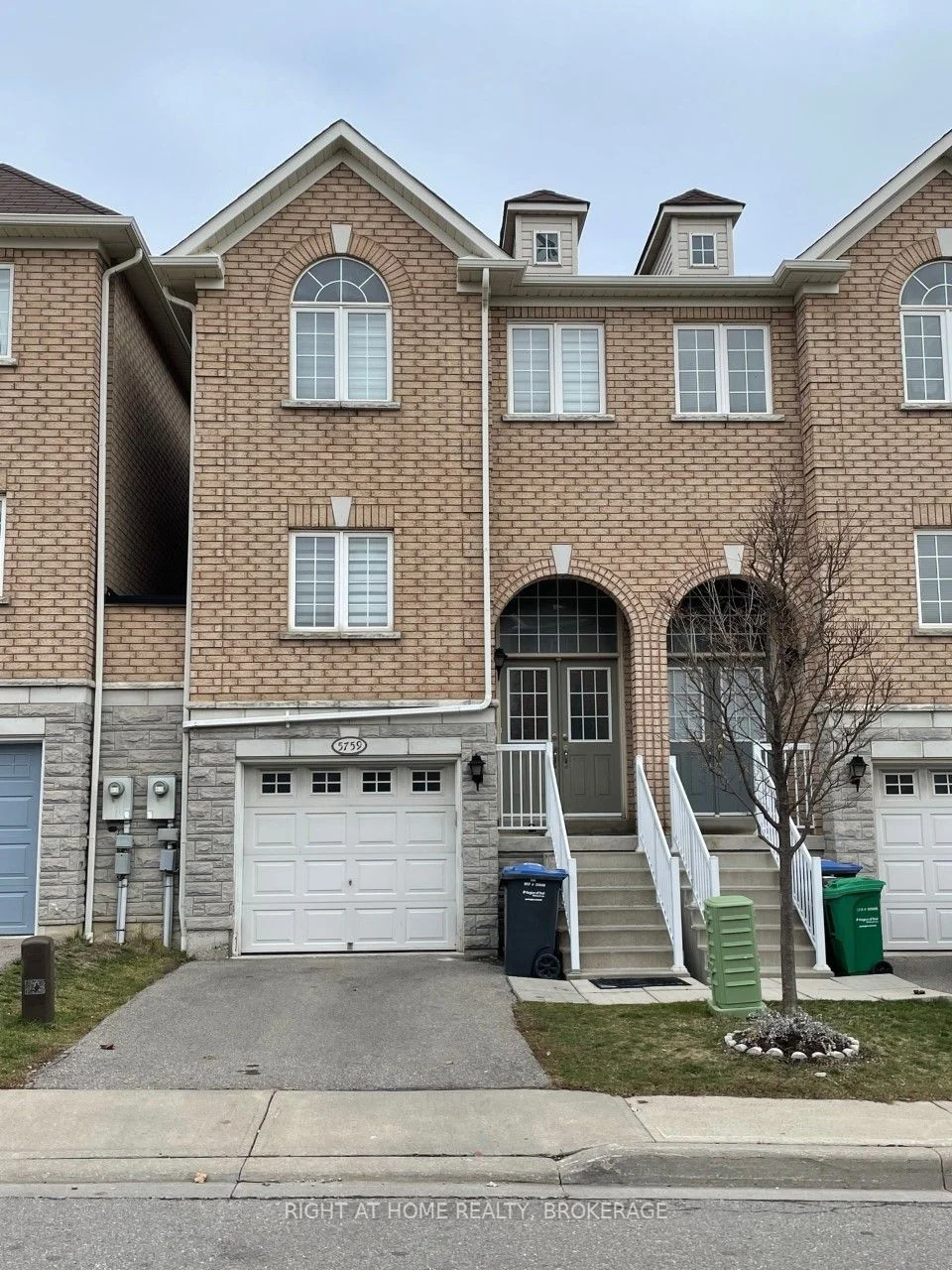 5759 Tiz Road, Mississauga, On L5r 0b4