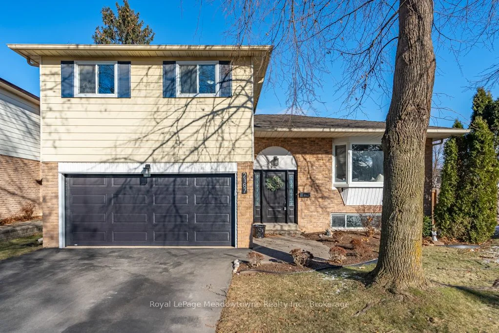 Detached in Burlington