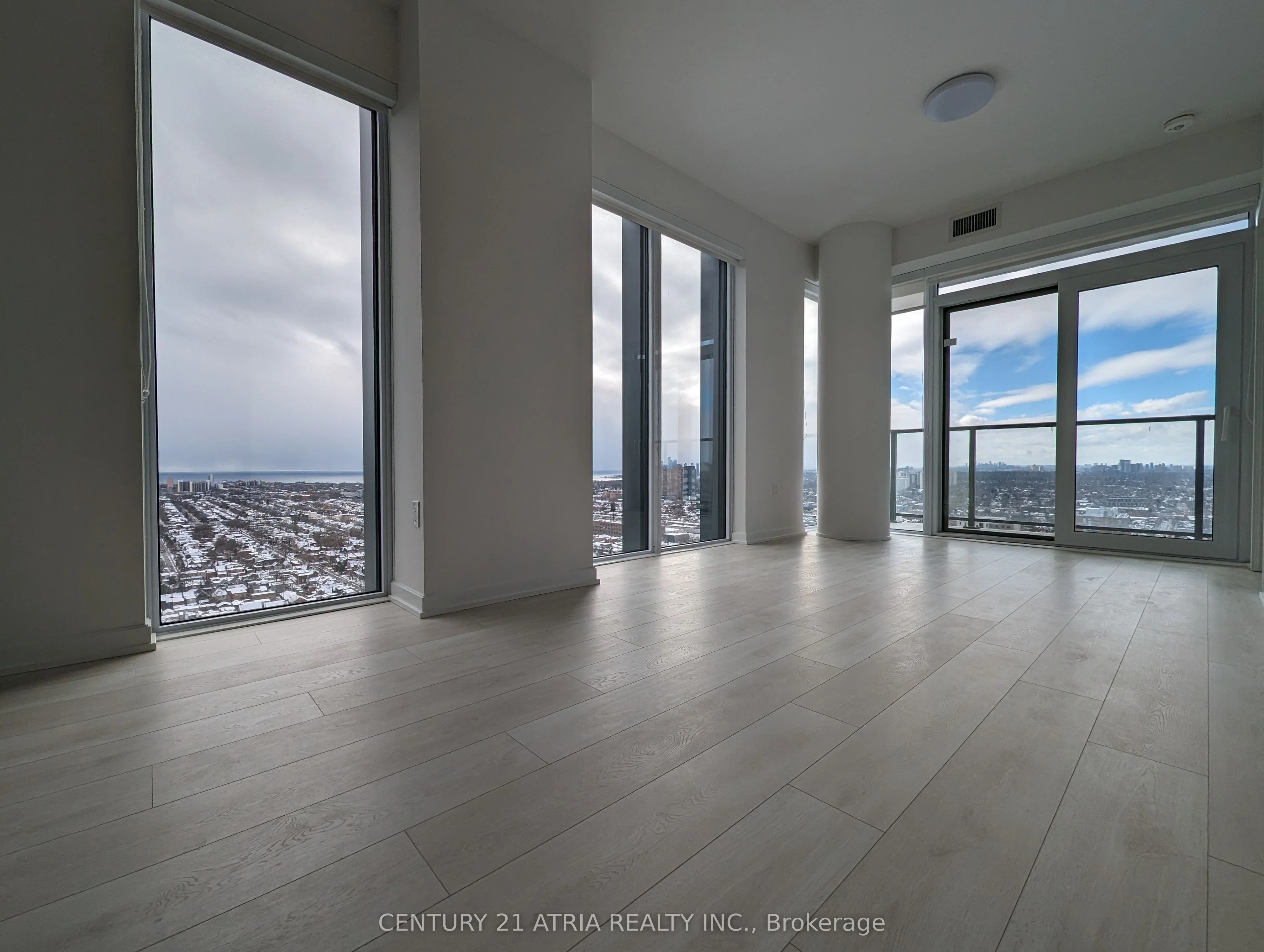 1285 Dupont Street 2602, Toronto W02, On M6h 0e3