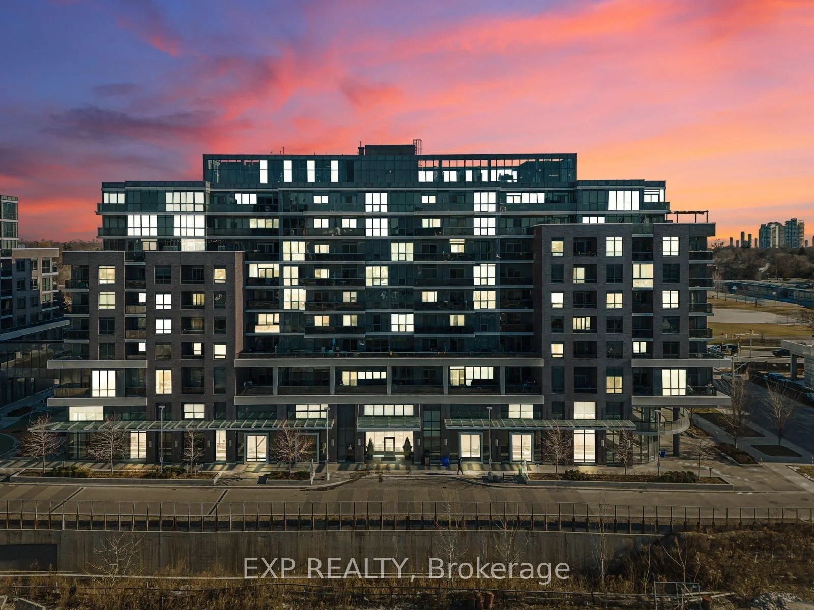 Condo Apartment in Toronto