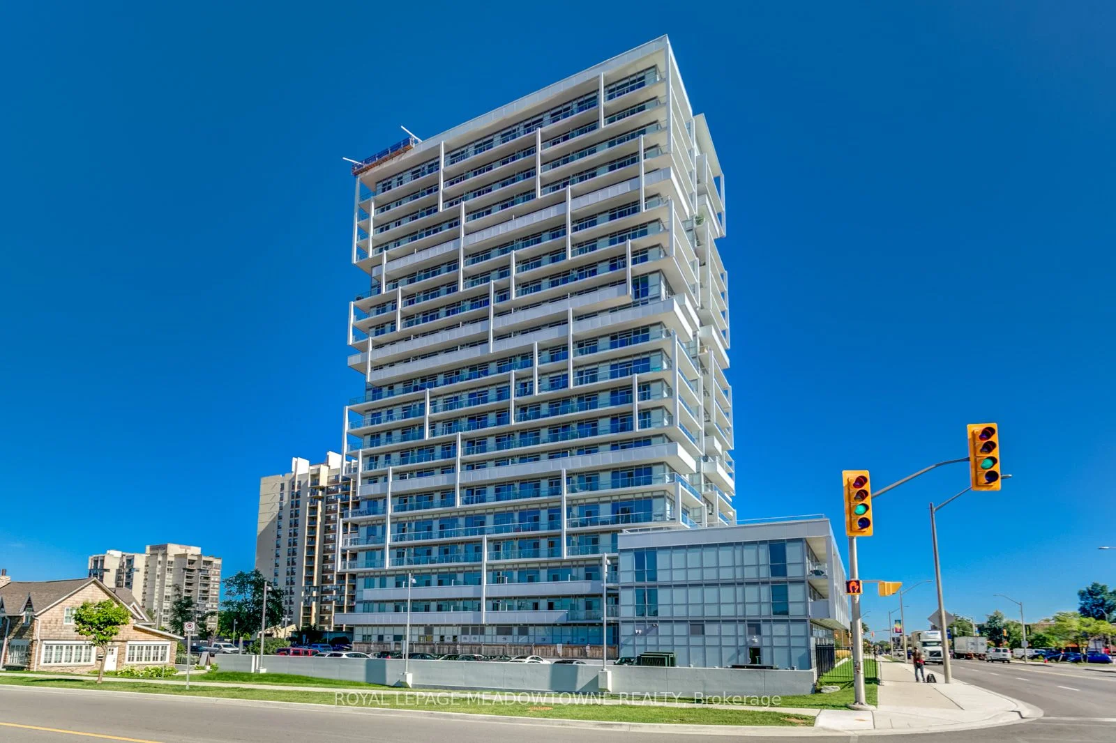 Condo Apartment in Oakville
