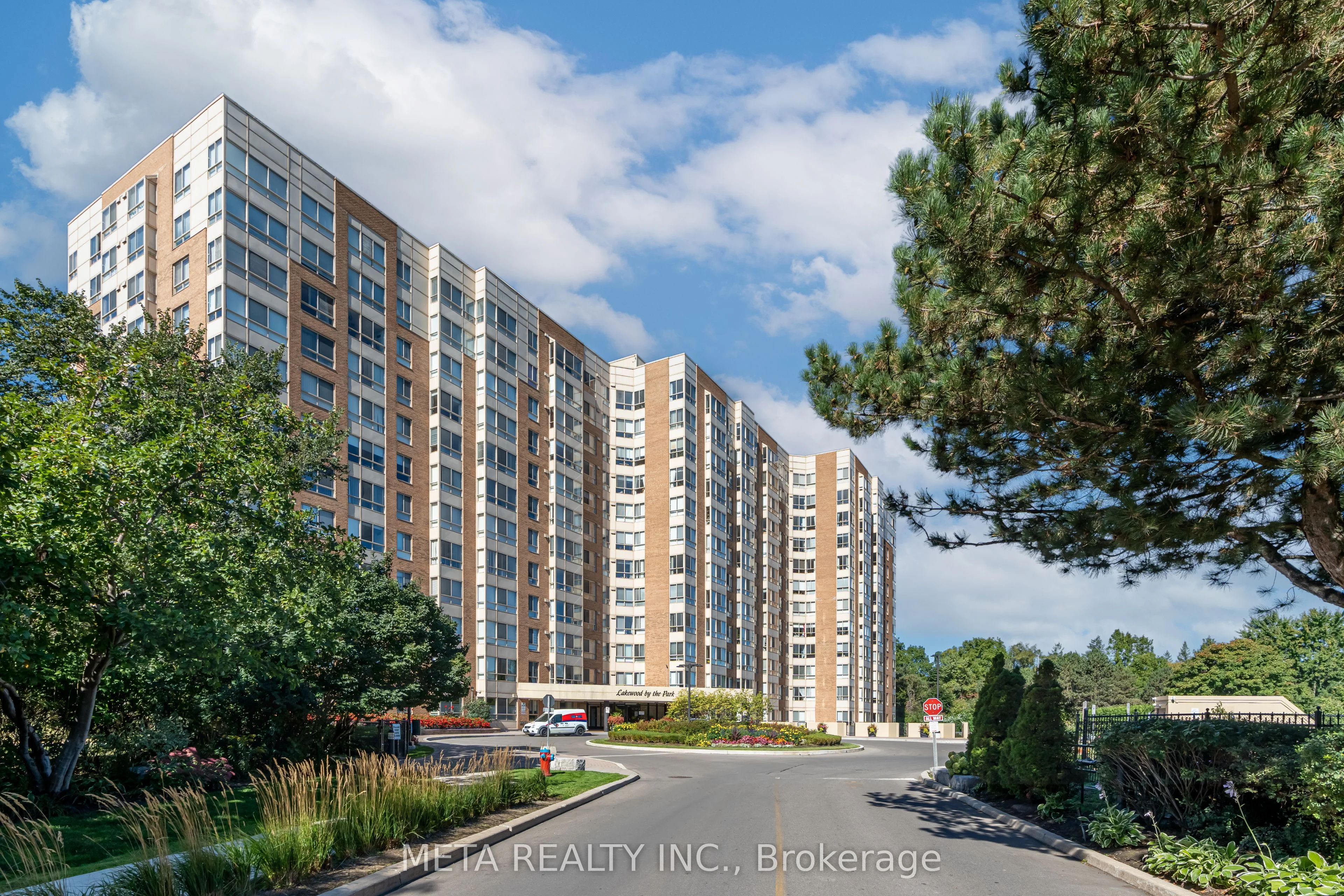 1485 Lakeshore Road E 1217, Mississauga, On L5e 3g2