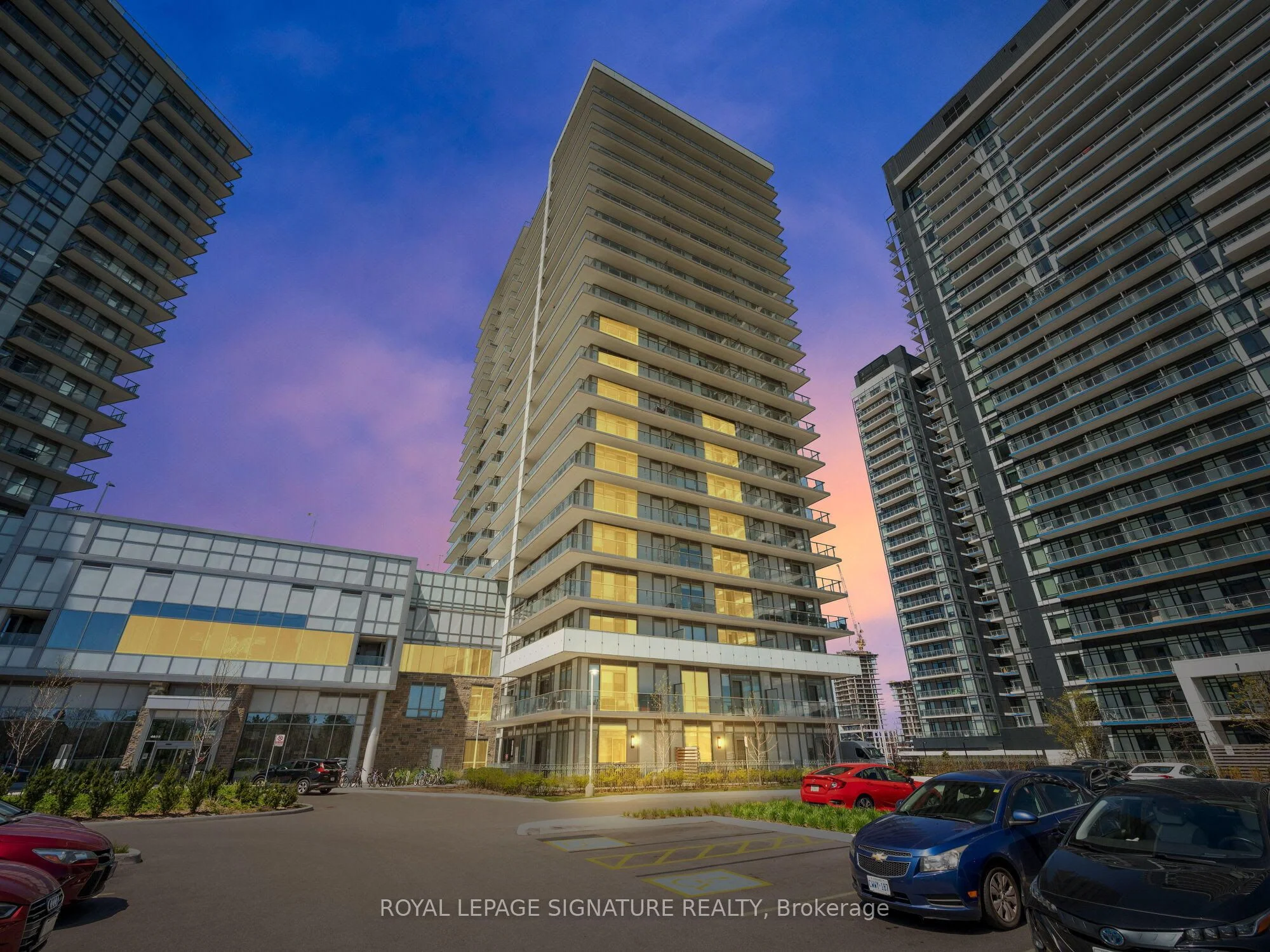 Condo Apartment in Mississauga