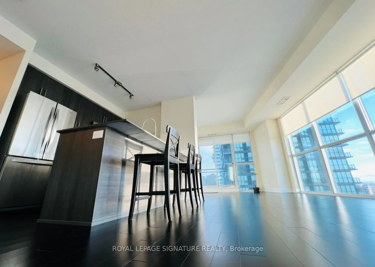 510 Curran Place 1402, Mississauga, ON L5B 0J8