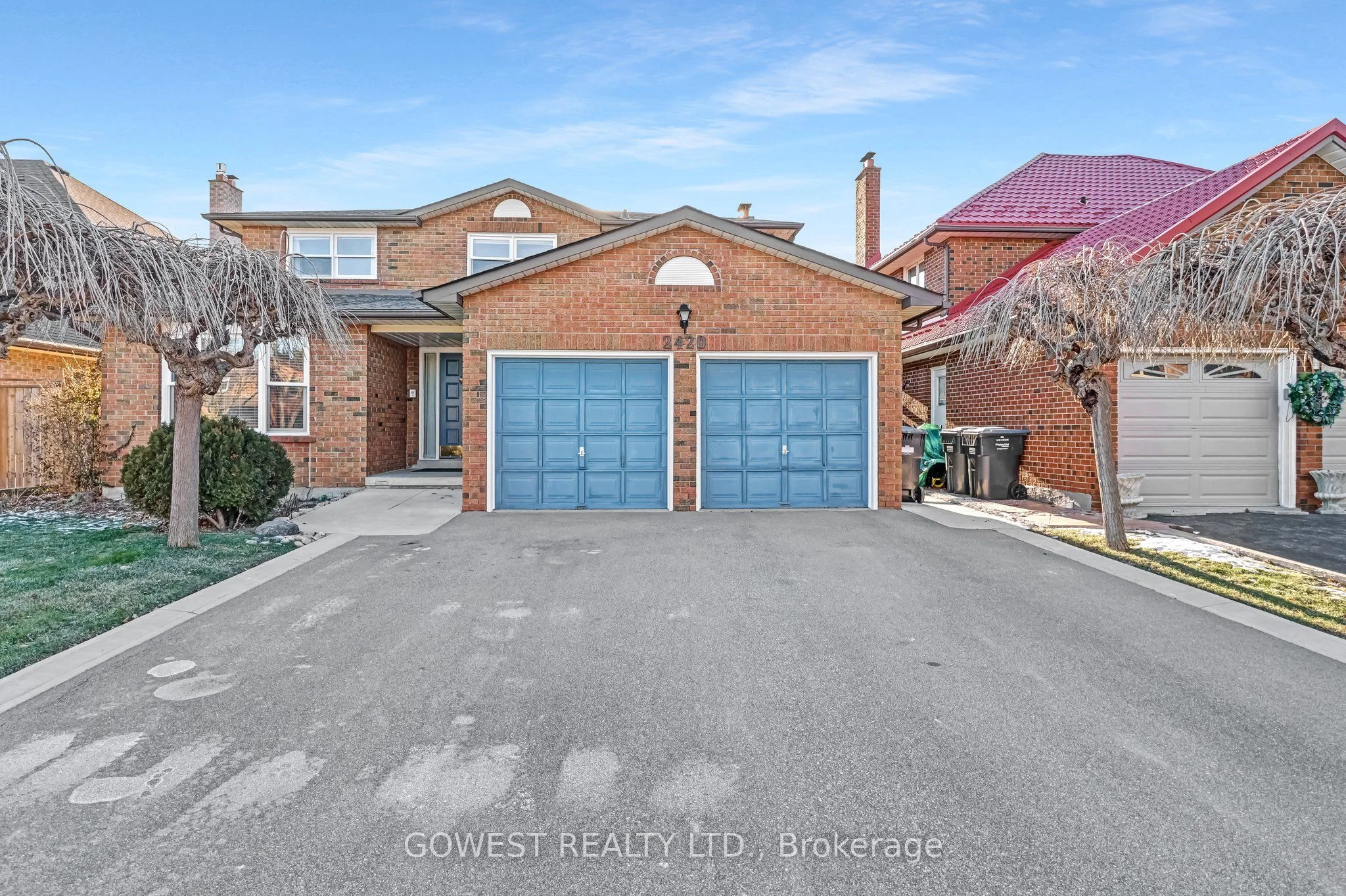 2420 HURON PARK Place, Mississauga, ON L5C 4P1
