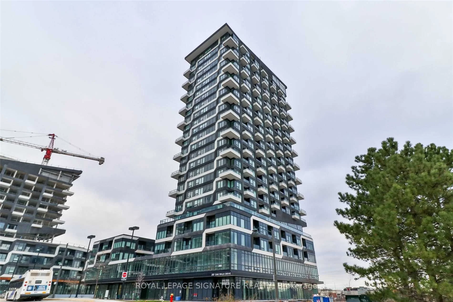 Condo Apartment in Oakville