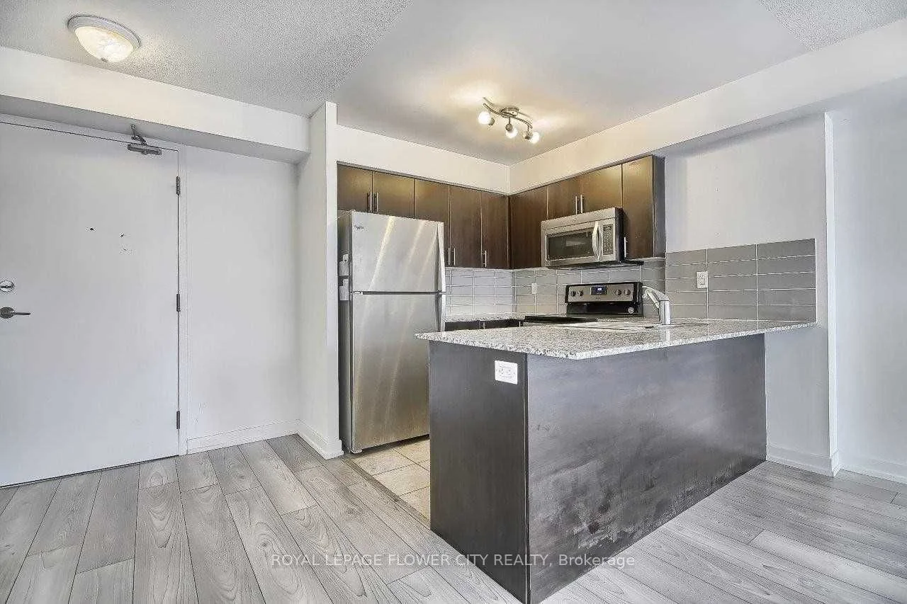 1410 Dupont Street 2002, Toronto W02, ON M6H 0B6