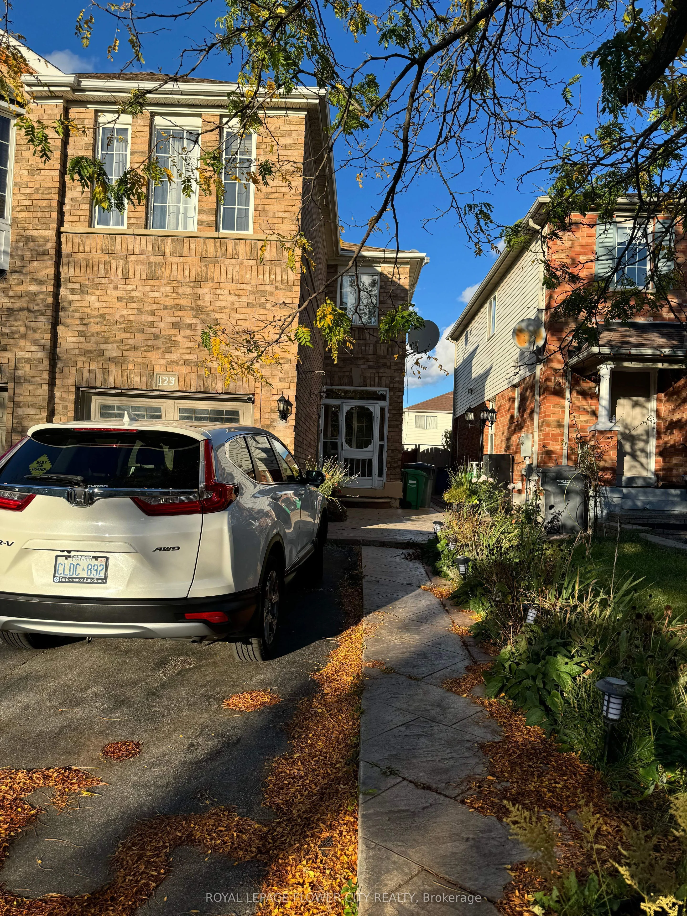 Semi-Detached in Brampton
