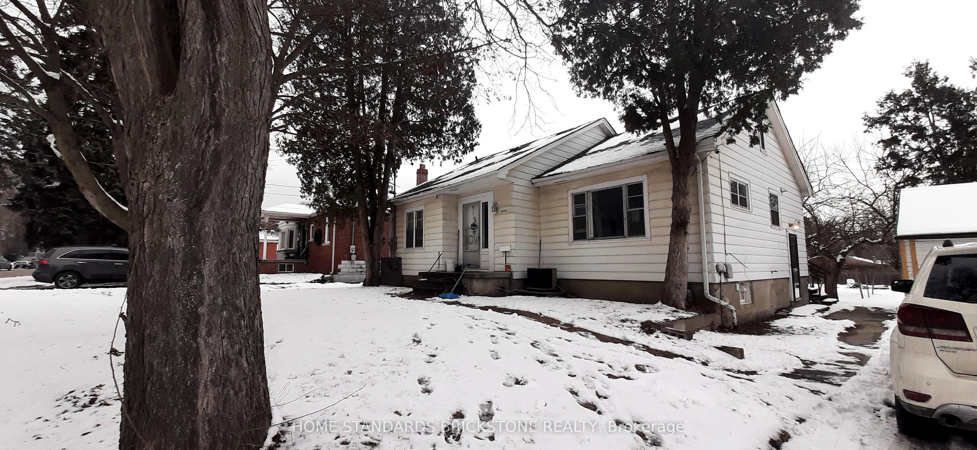 2553 Argyle Road, Mississauga, On L5b 1v4
