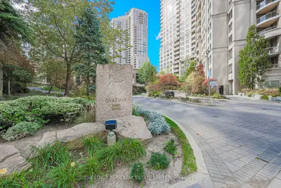 3880 Duke Of York Boulevard 207, Mississauga, On L5b 4m7