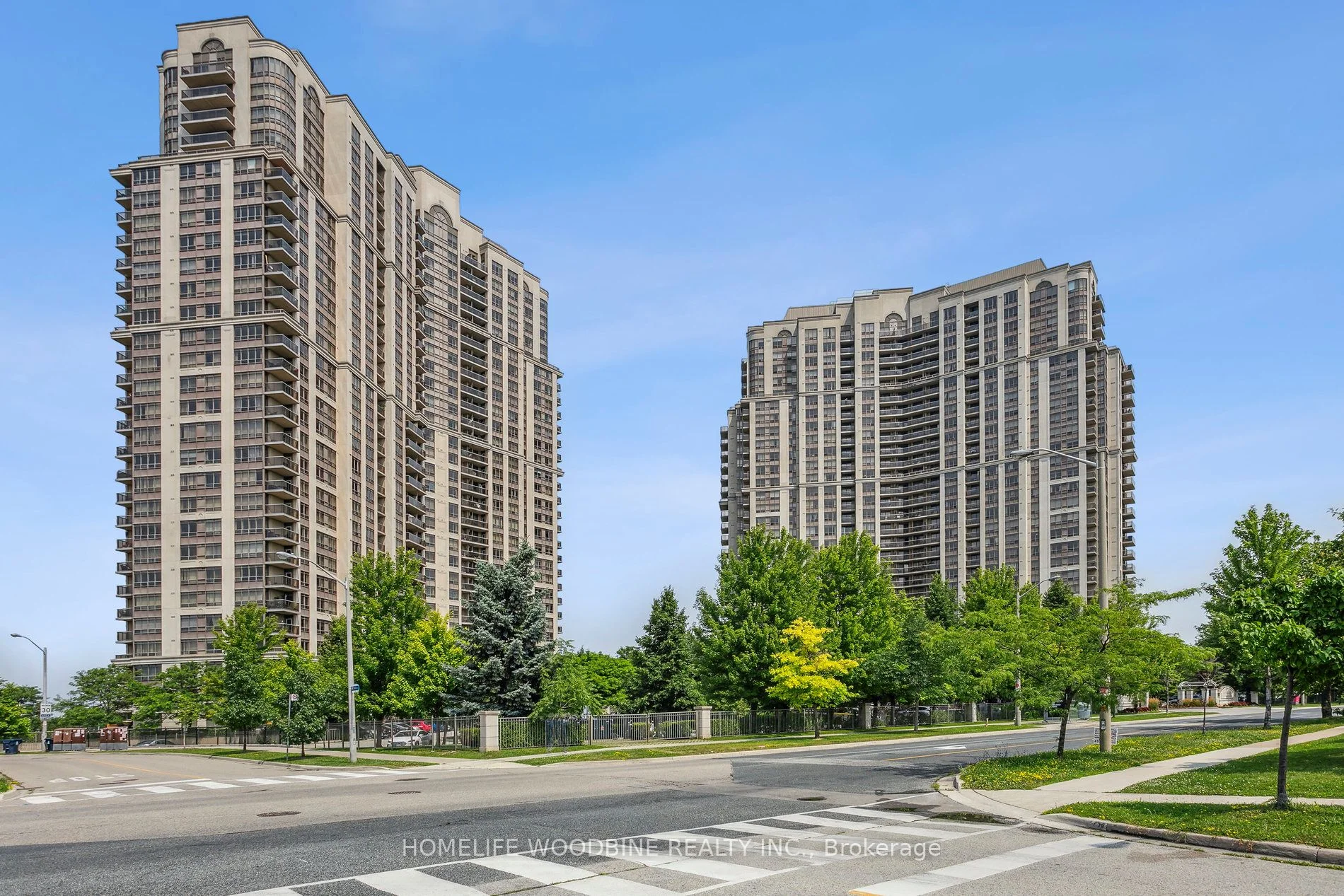 700 Humberwood Boulevard 2718, Toronto W10, On M9w 7j4