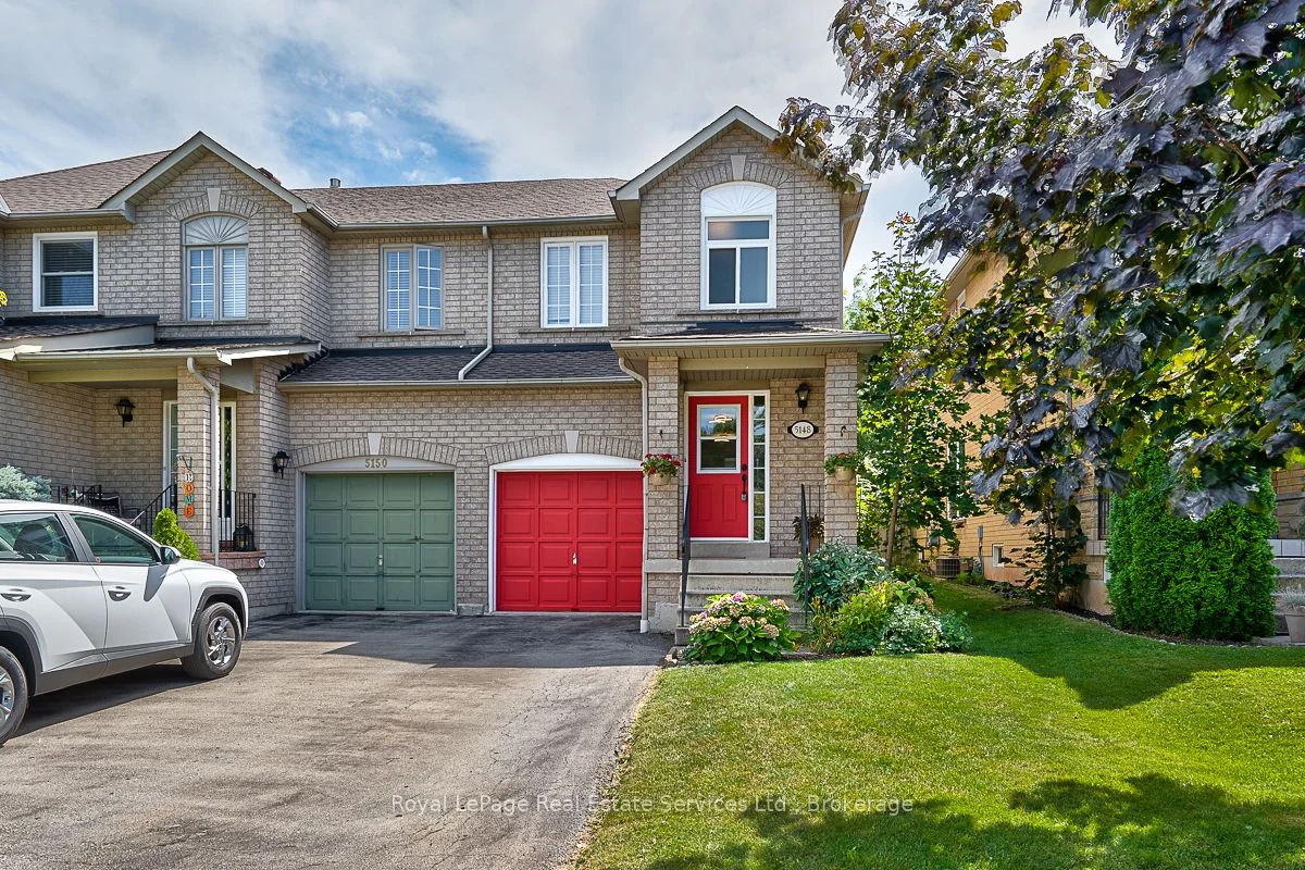 Att/Row/Townhouse in Burlington