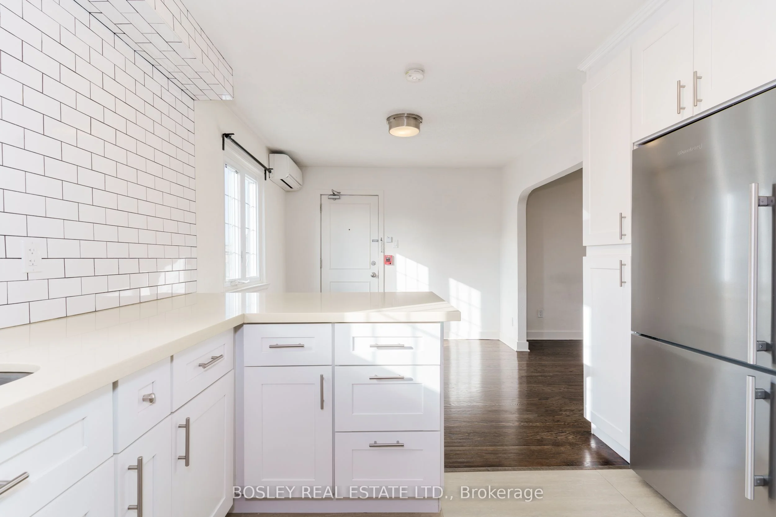 308 S Kingsway Road 5, Toronto W01, On M6s 3t9
