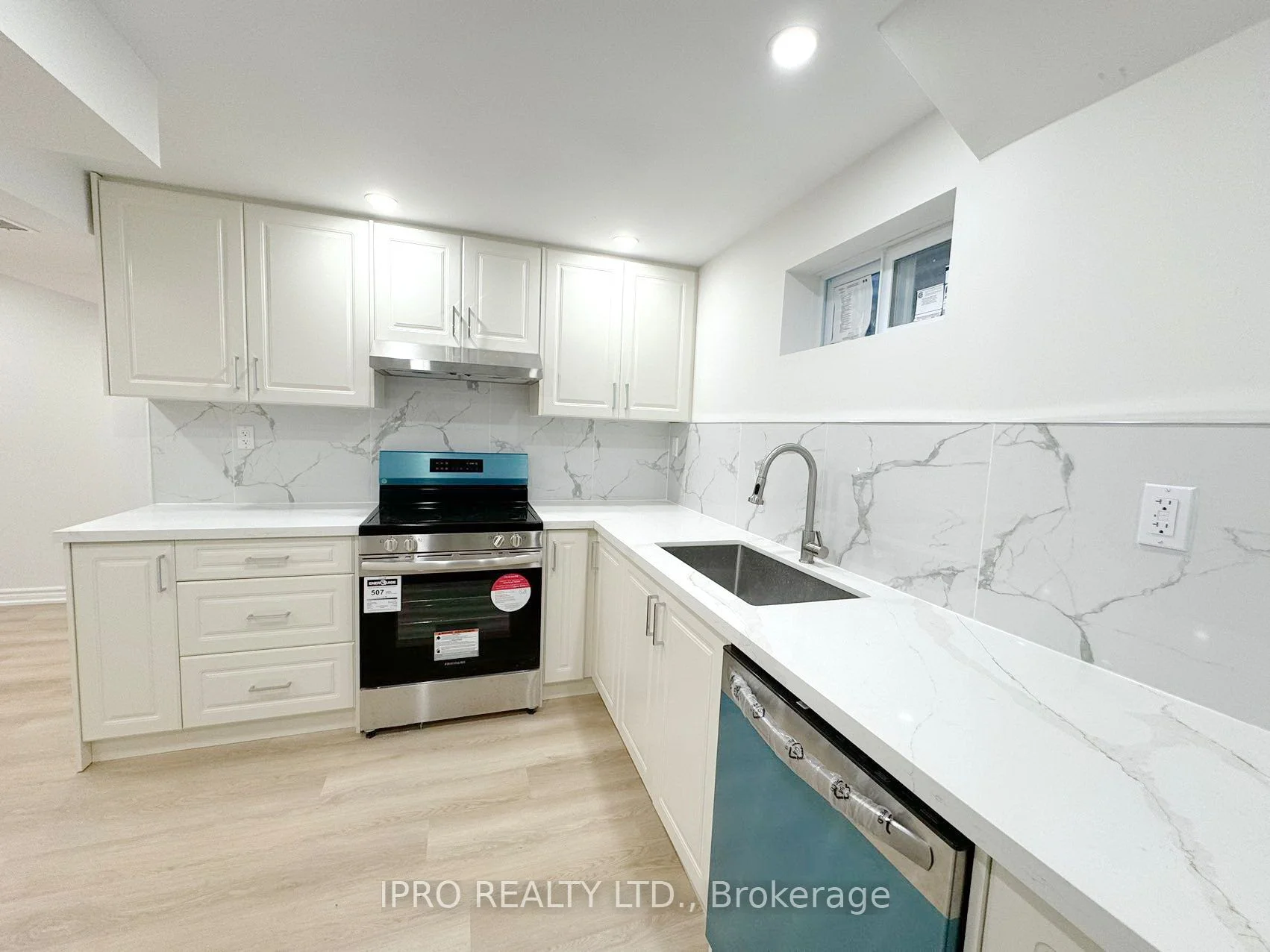 2417 Bonner Road bsmt, Mississauga, ON L5J 2E1