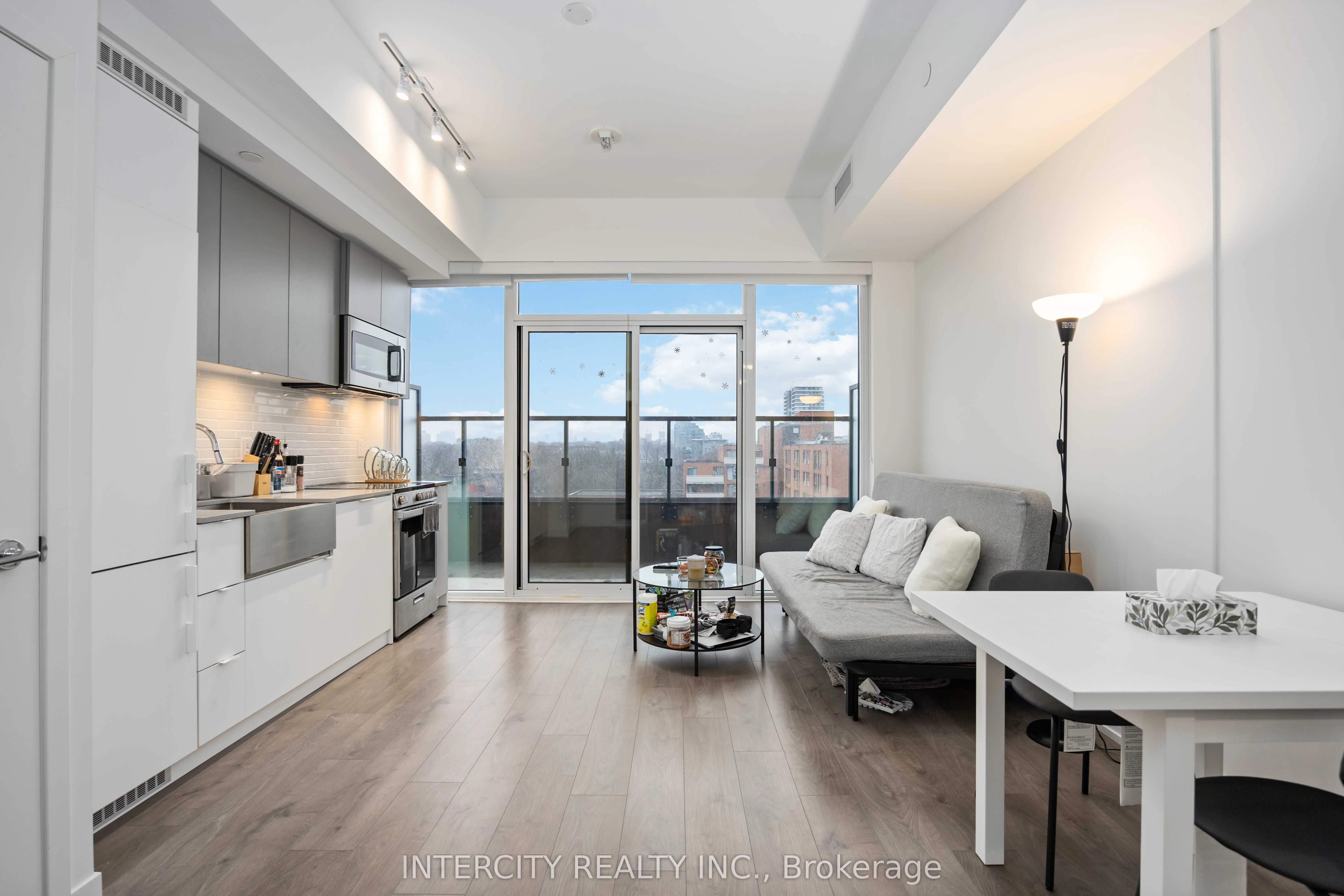 270 Dufferin Street 519, Toronto W01, On M6k 0h8