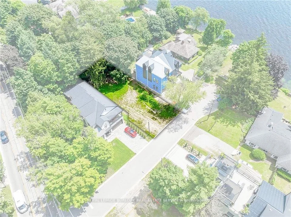 235 Green Street, Burlington, On L7r 0b1