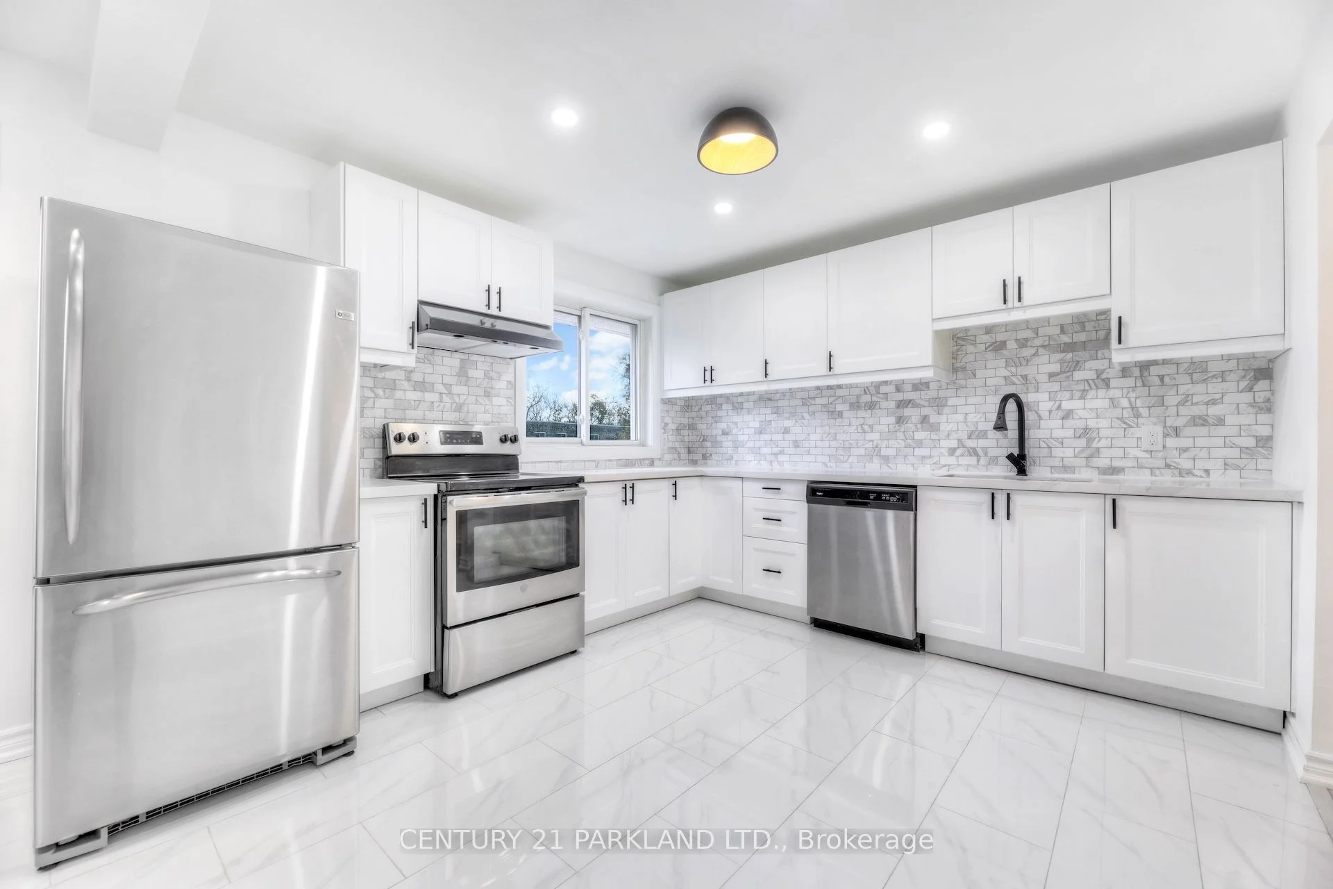2145 Sherobee Road 83, Mississauga, On L5a 3g8