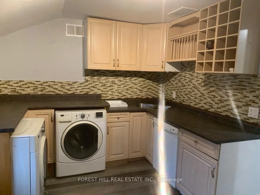 1396 Leighland Road, Burlington, On L7r 3s8