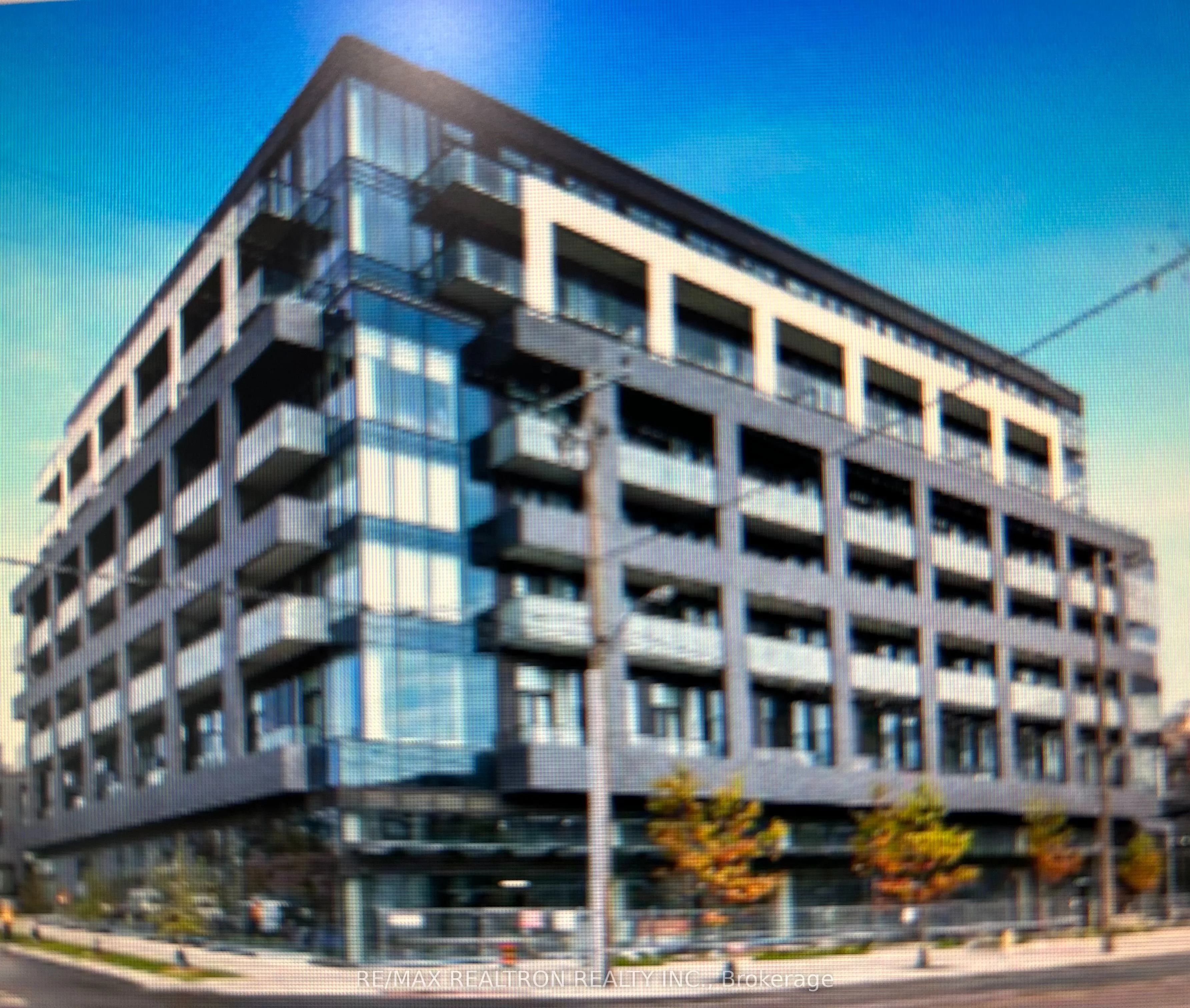4208 Dundas Street W 306, Toronto W08, On M8x 1y6