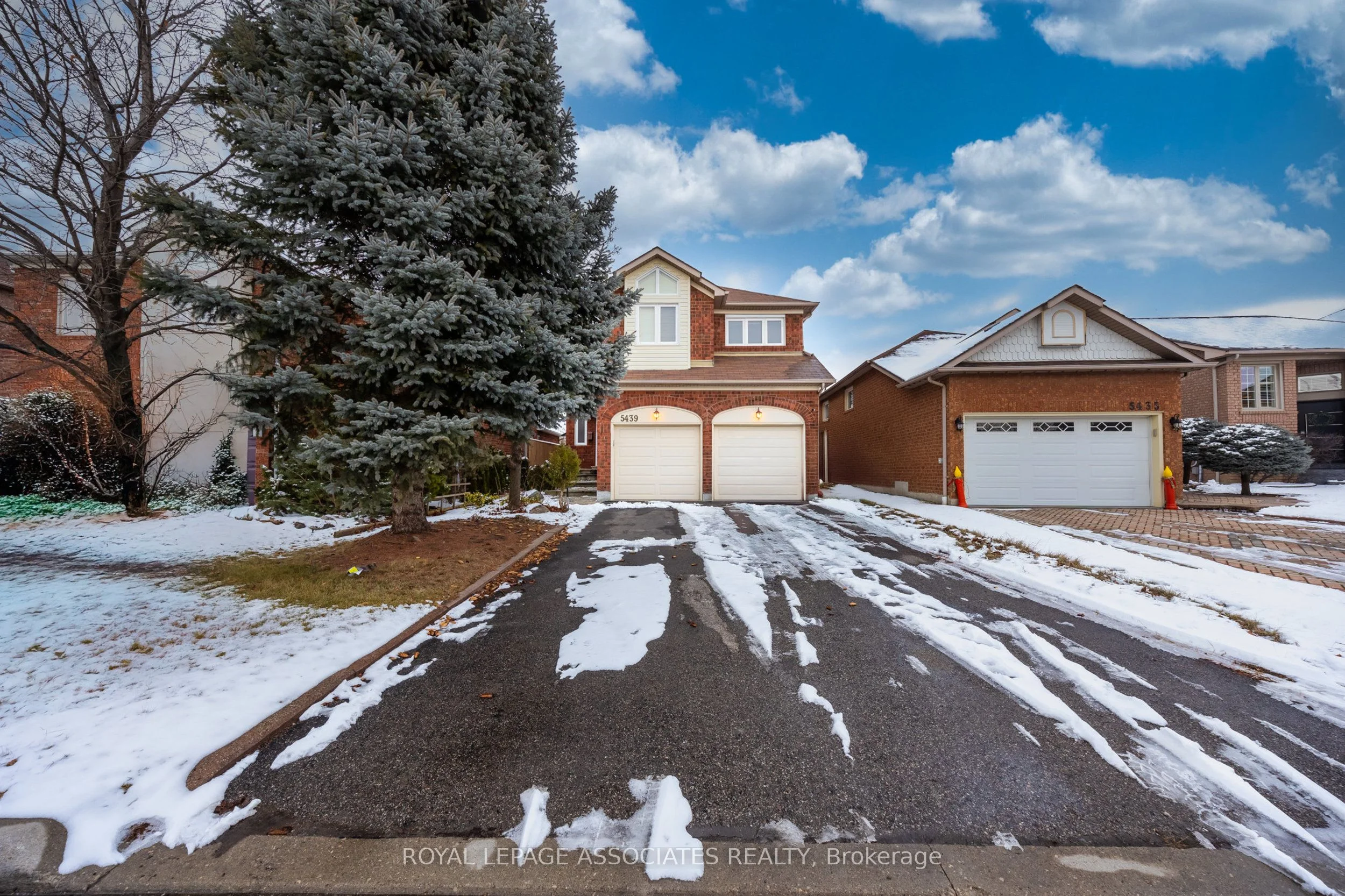 5439 Razorbill Court, Mississauga, On L5v 2c9