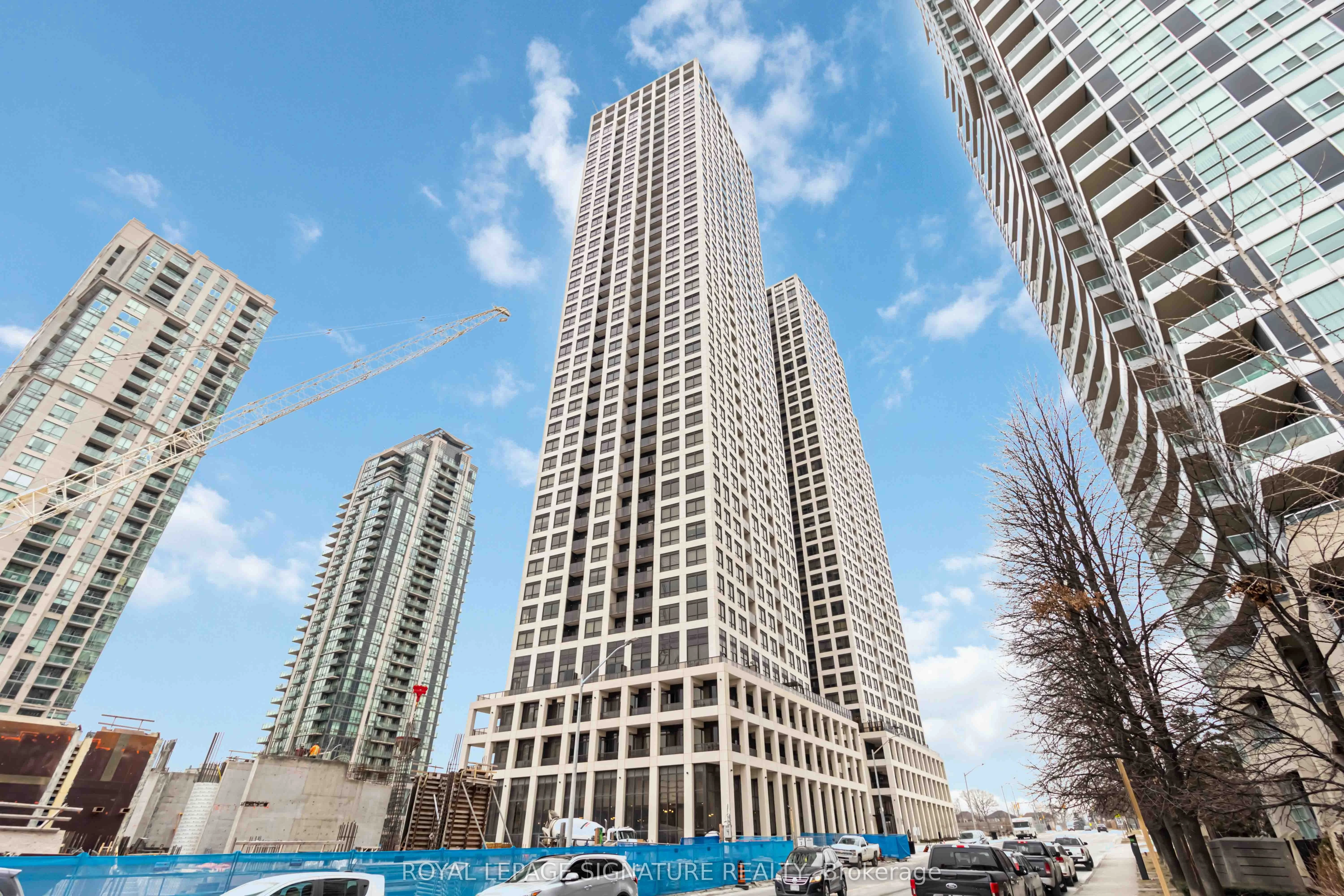30 Elm Drive W 1910, Mississauga, On L5b 0n6