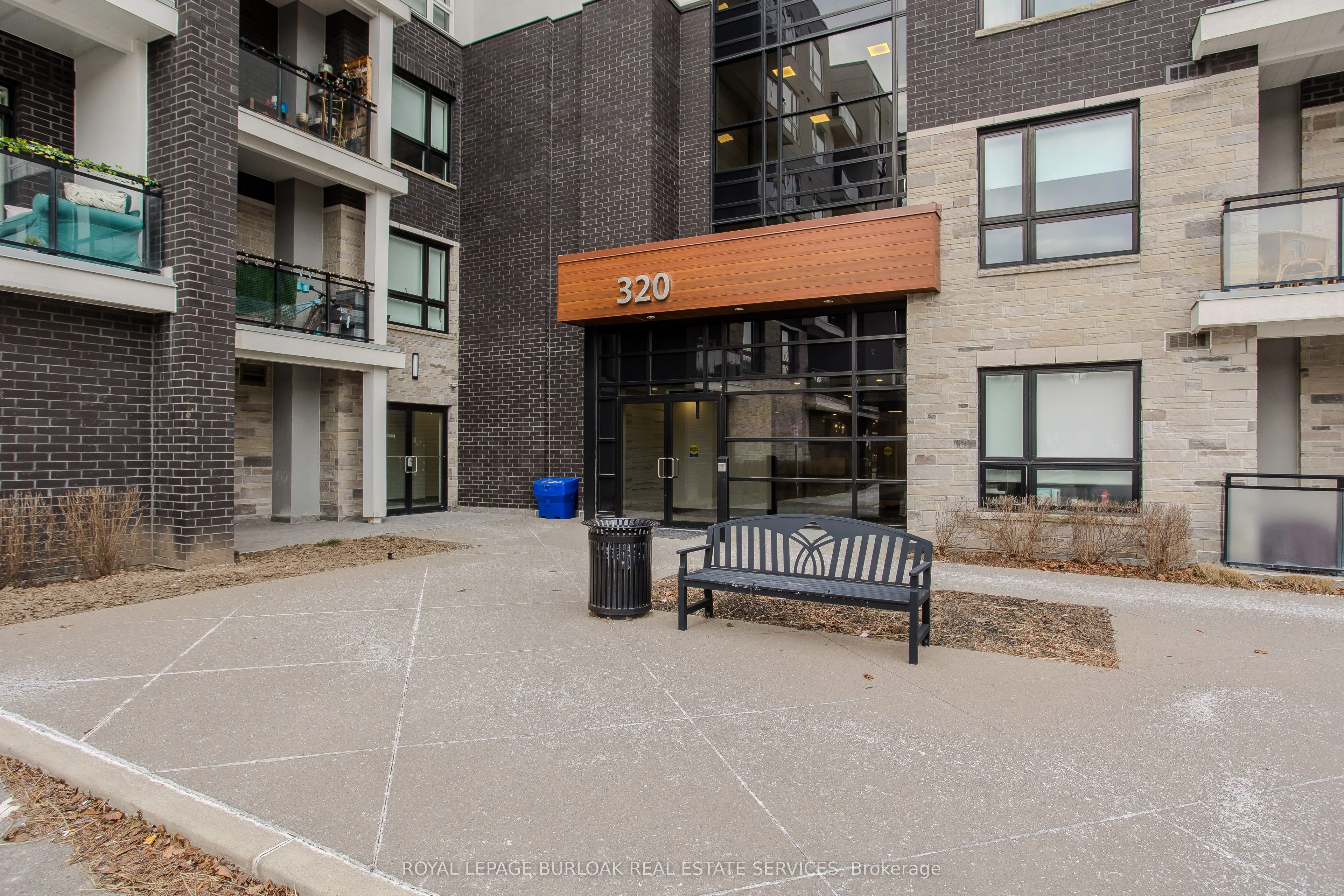 Condo Apartment in Burlington