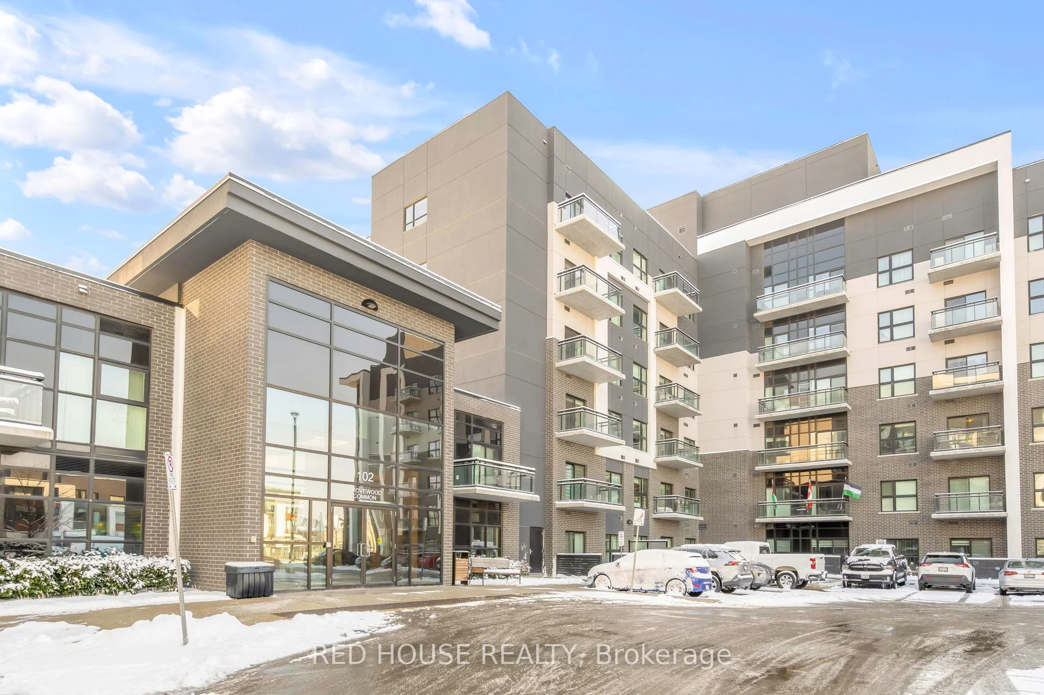 Condo Apartment in Oakville