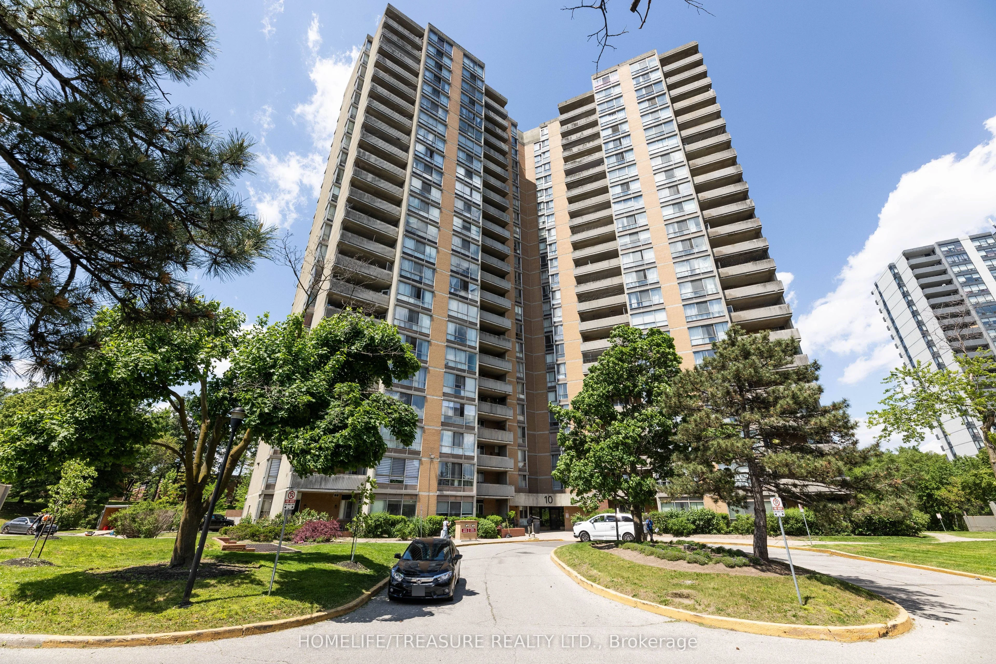 10 Martha Eaton Way 2304, Toronto W04, On M6m 5b3
