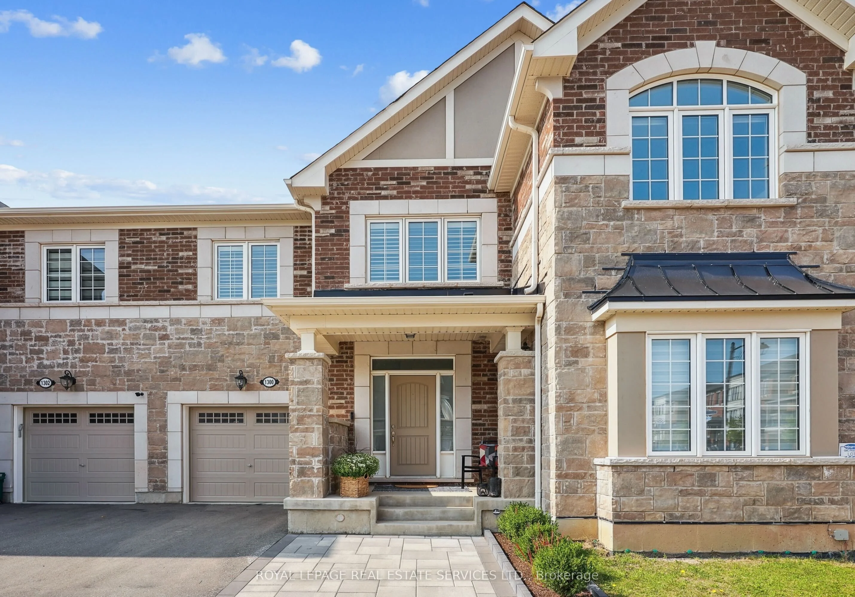 Att/Row/Townhouse in Milton