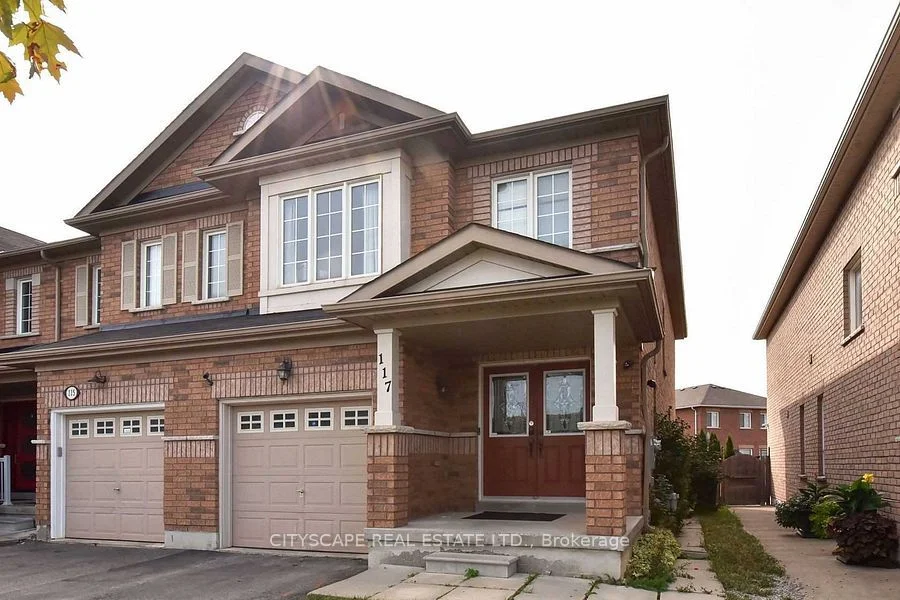 Att/Row/Townhouse in Brampton