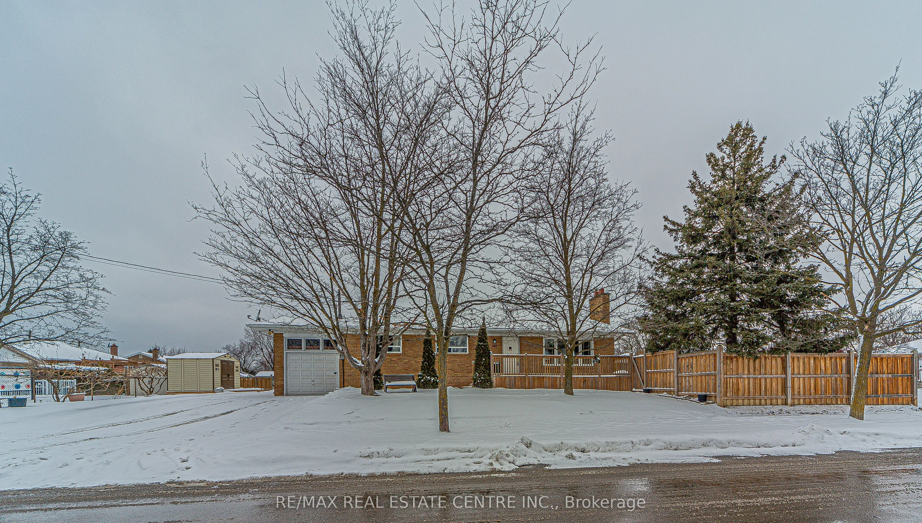 162 Prince Charles Drive, Halton Hills, On L7g 3w2