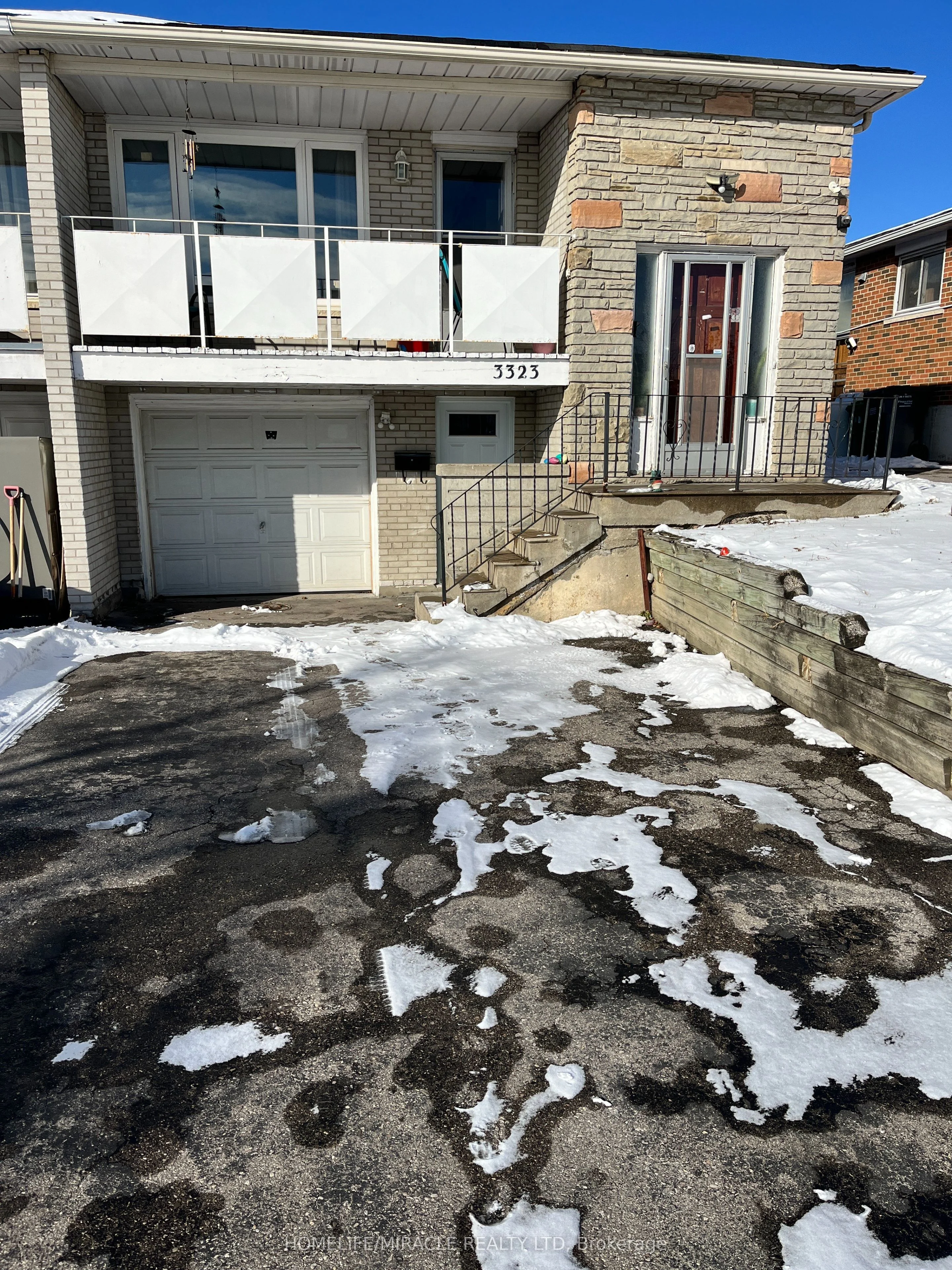 3323 Jolliffe Avenue, Mississauga, On L4t 1v6