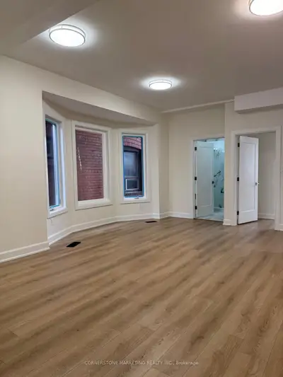 59 Melville Avenue, Toronto W02, On M6g 1y3
