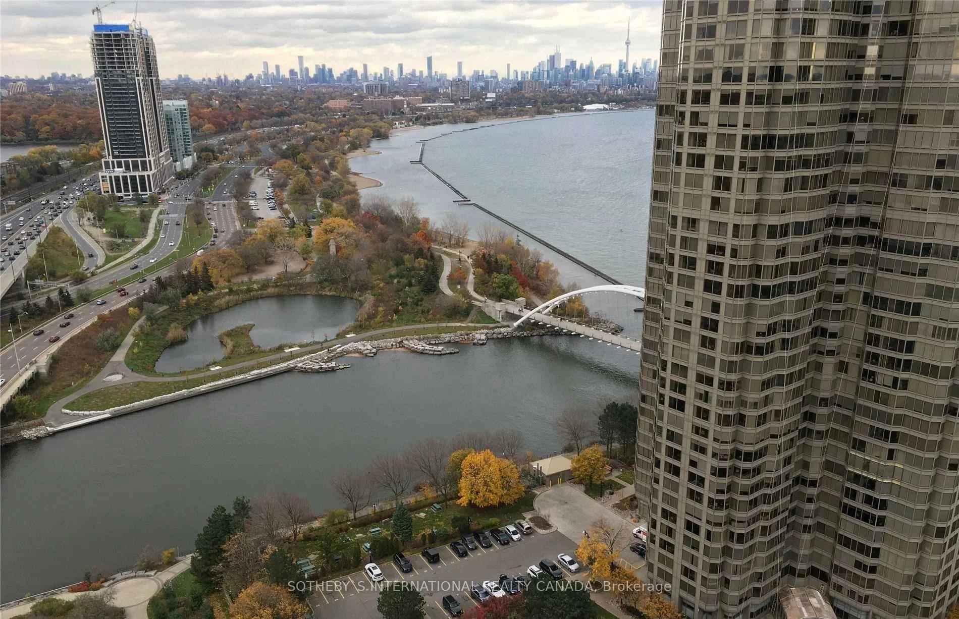 2045 Lake Shore Boulevard W 3005, Toronto W06, On M8v 2z6