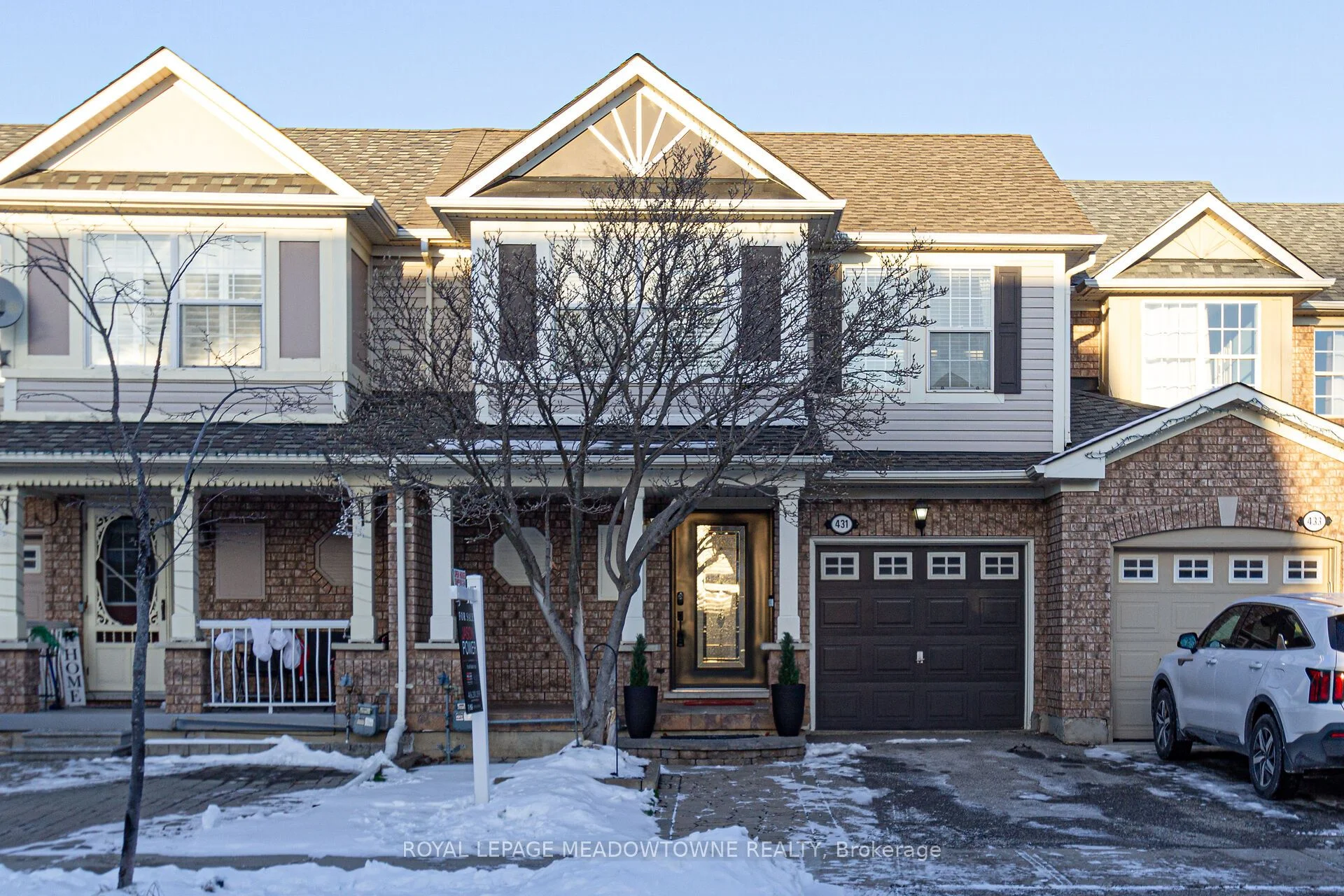 Att/Row/Townhouse in Milton
