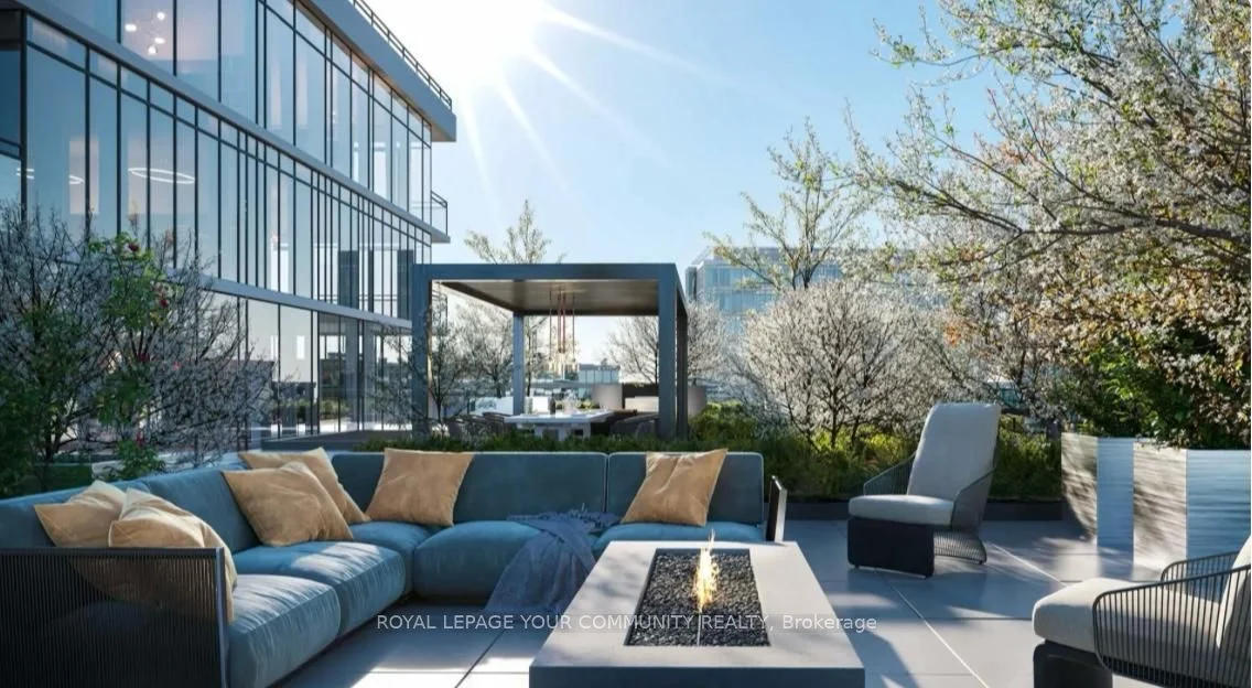 395 Dundas Street 322, Oakville, On L6m 0r8