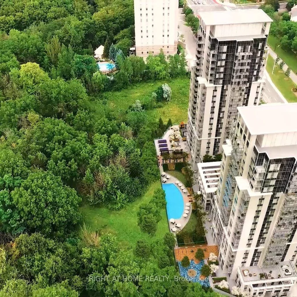 202 Burnhamthorpe Road E 1007, Mississauga, On L5a 4l4