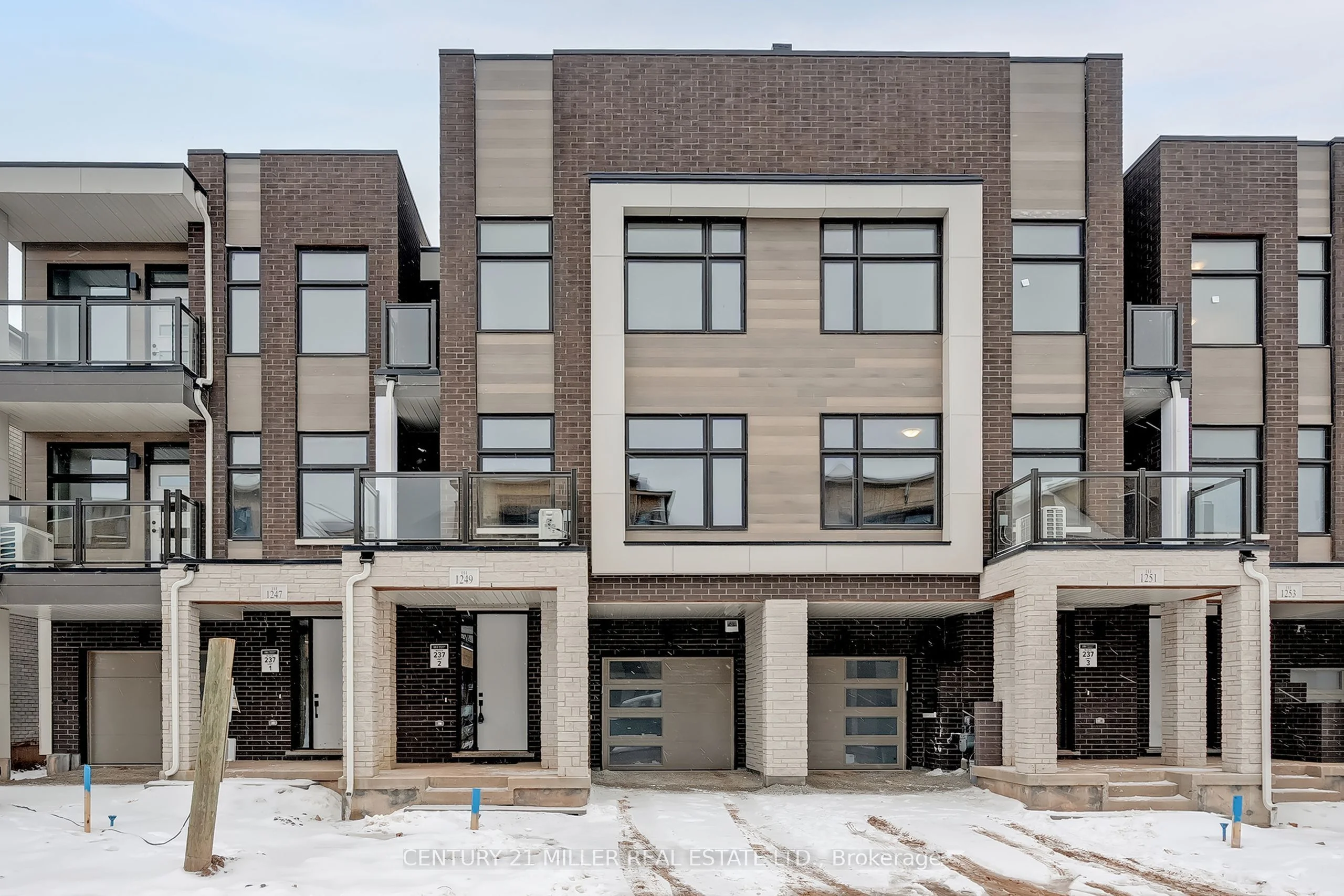 1249 Anthonia Trail, Oakville, On L6h 7y7