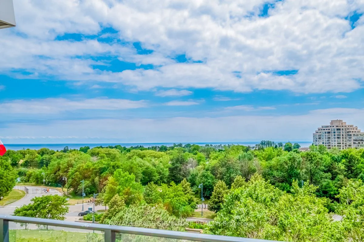 30 Shore Breeze Drive 3111, Toronto W06, ON M8V 0J1
