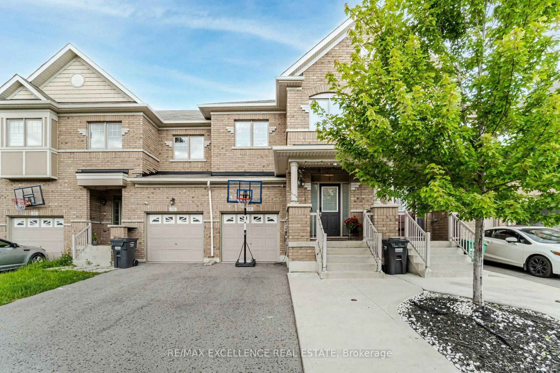Att/Row/Townhouse in Brampton