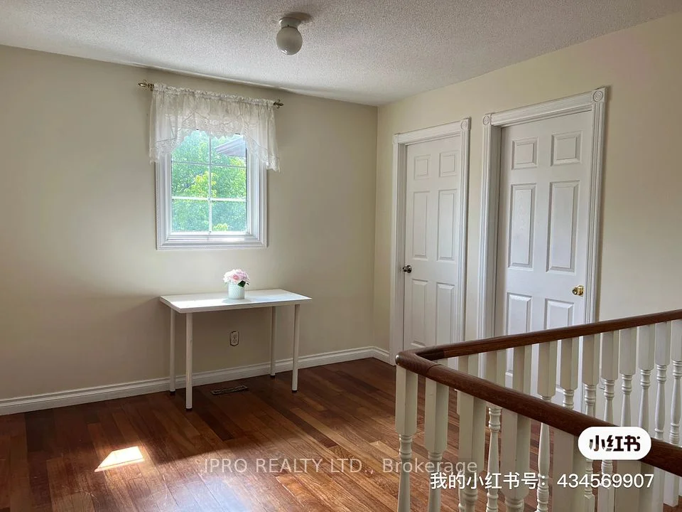 4515 Guildwood Way, Mississauga, ON L5R 1Z5