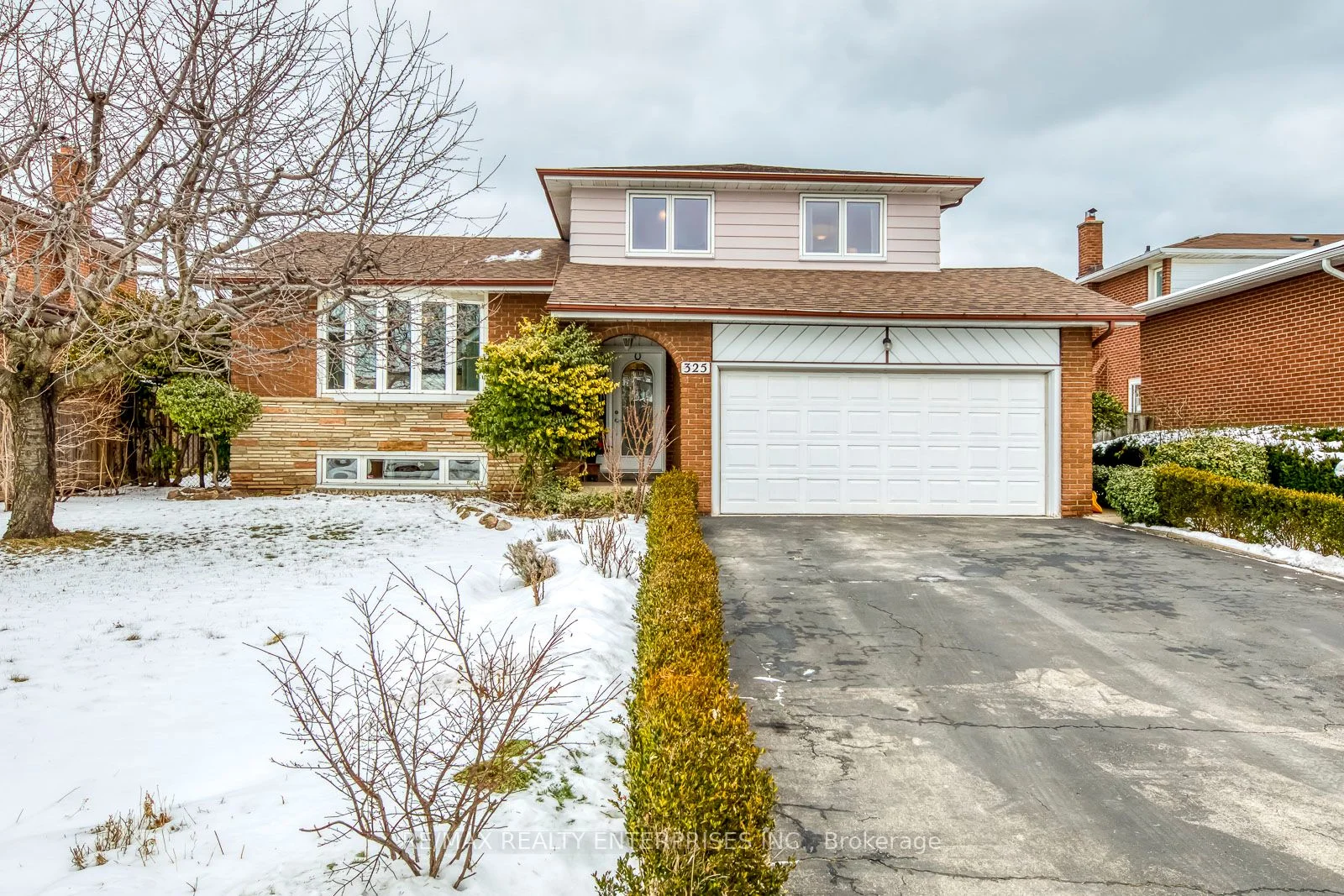 Detached in Oakville