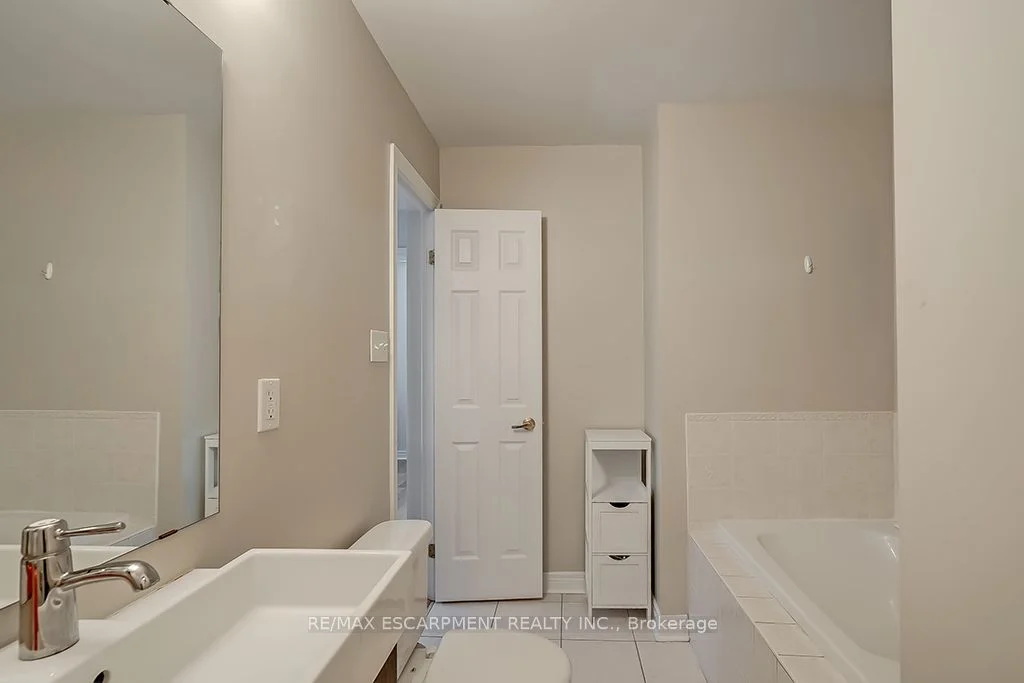 1169 DORVAL Drive 59, Oakville, ON L6M 4V8