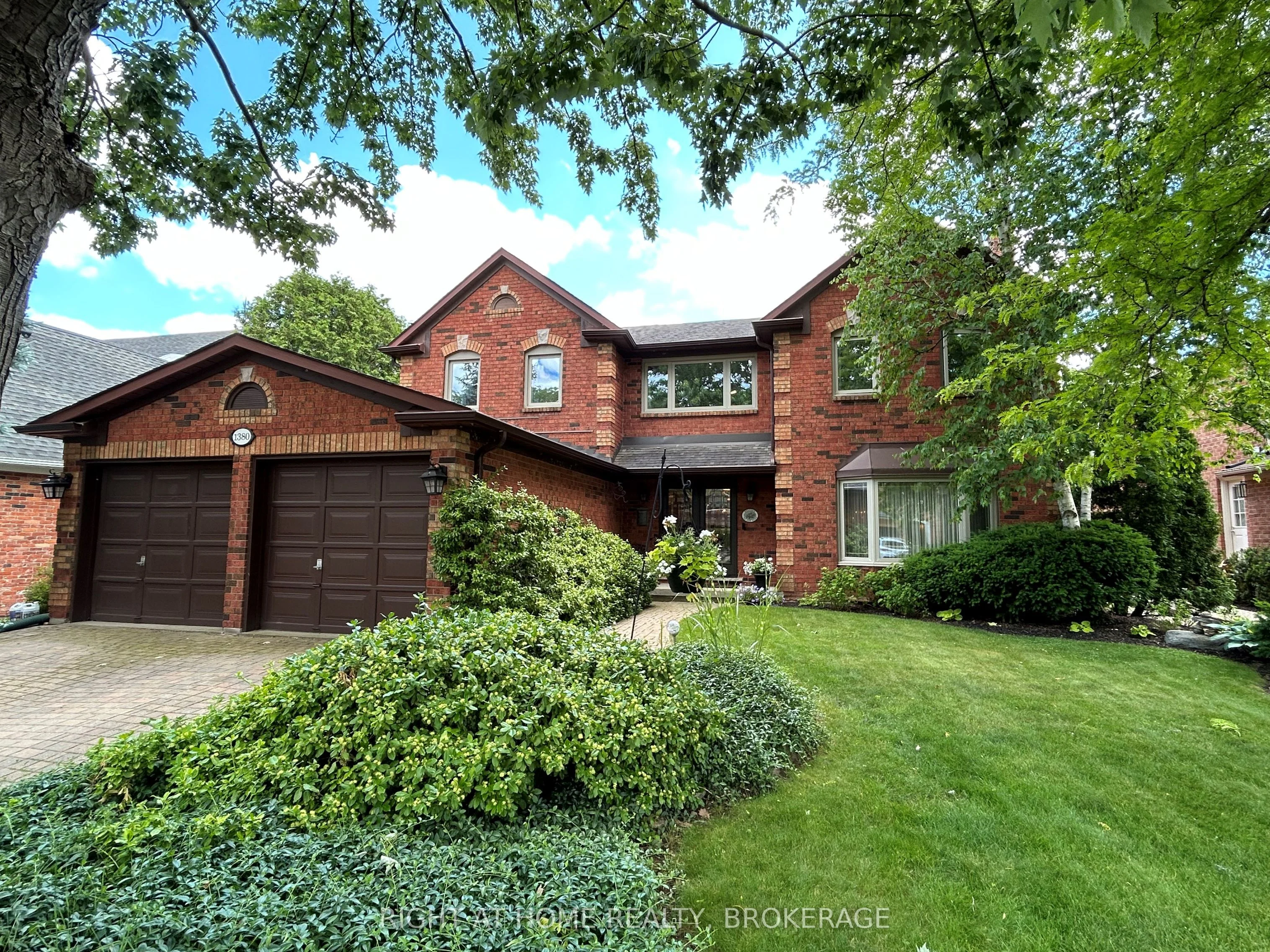 Detached in Oakville