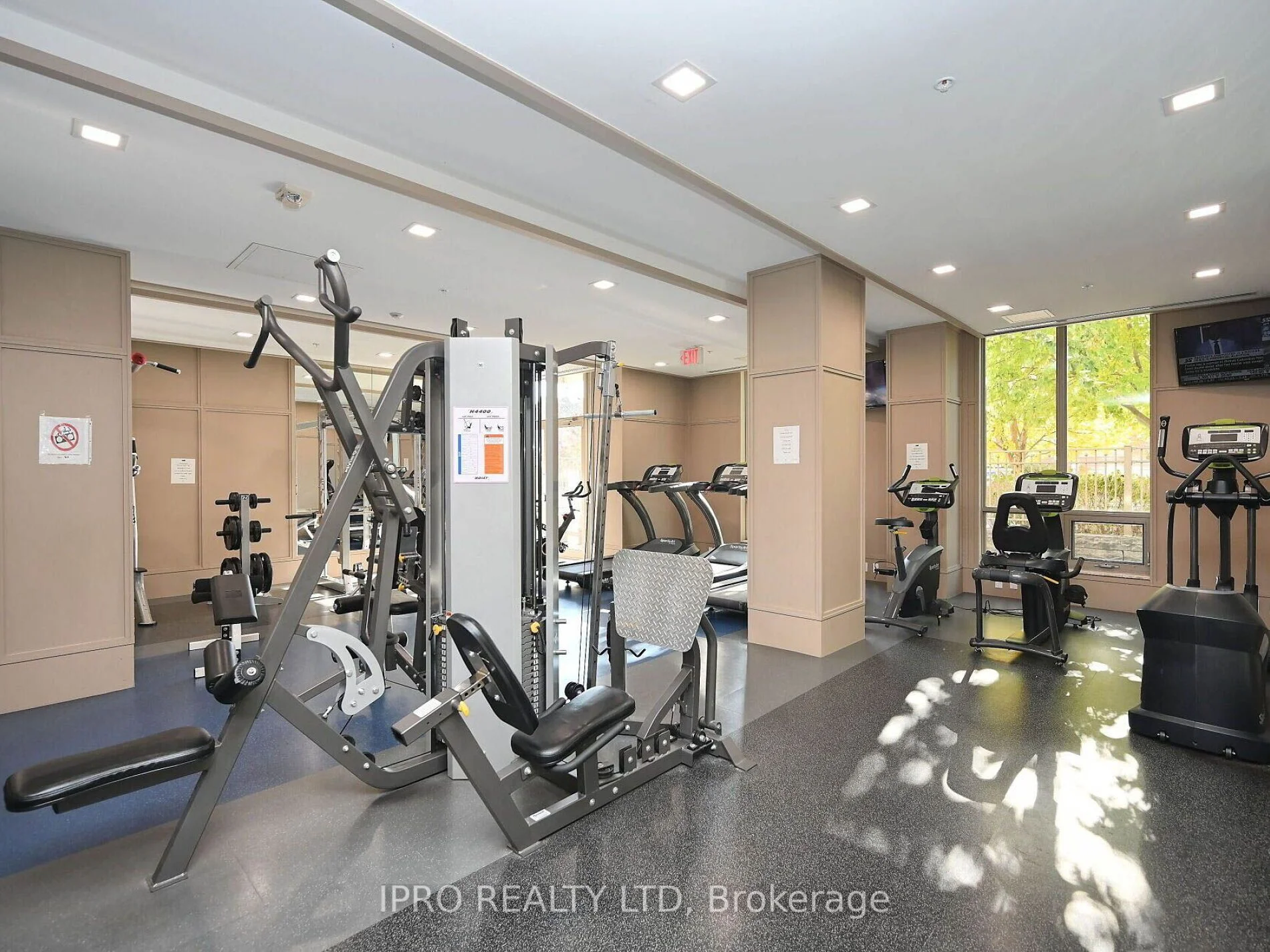 2480 Prince Michael Drive 503, Oakville, ON L6H 0H1