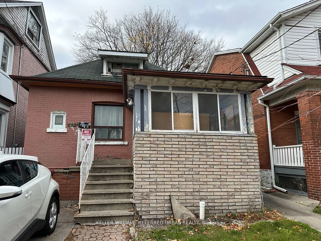 540 Gladstone Avenue, Toronto W02, On M6h 3j2