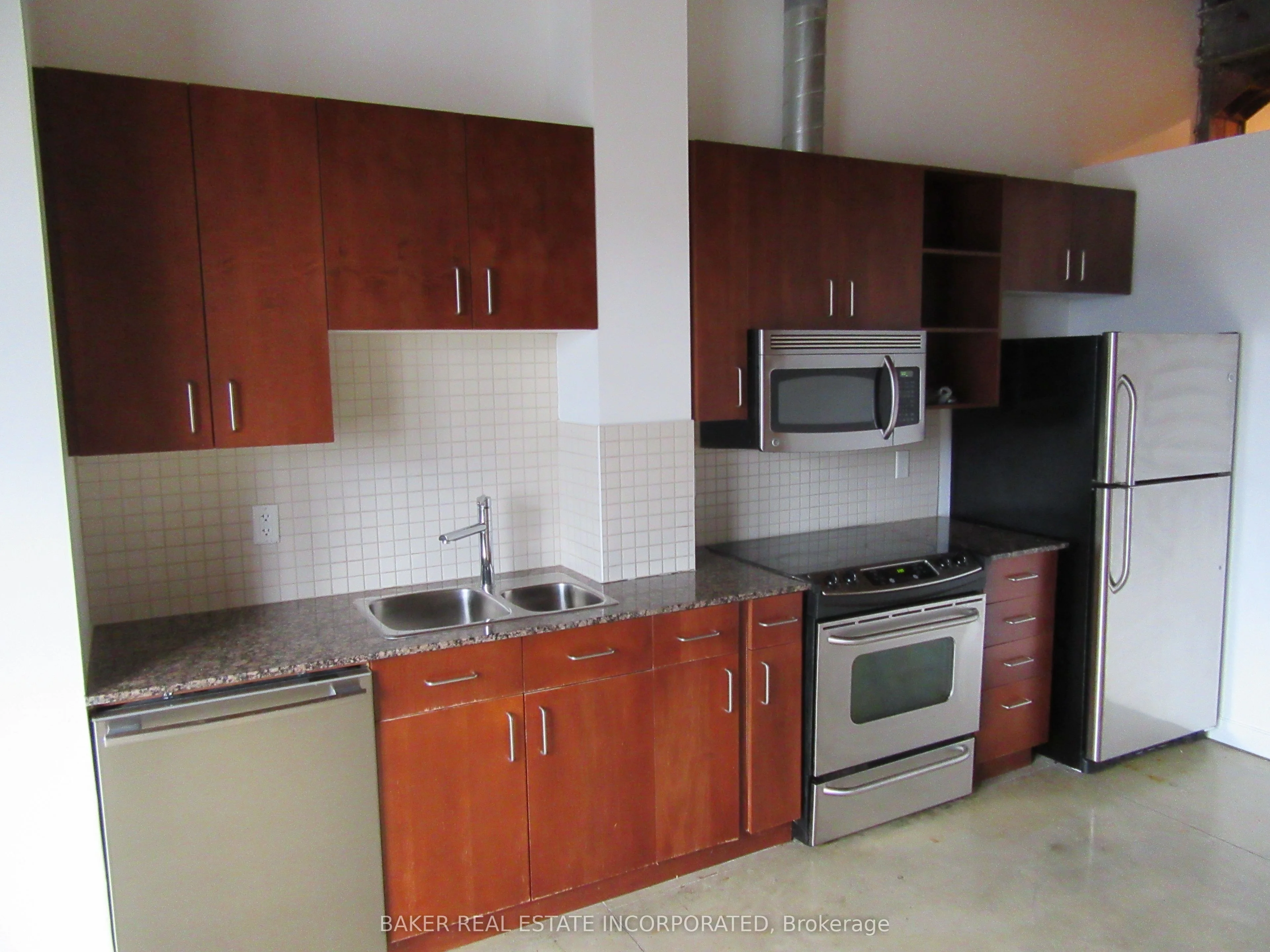 363 Sorauren Avenue 308, Toronto W01, ON M6R 3C1