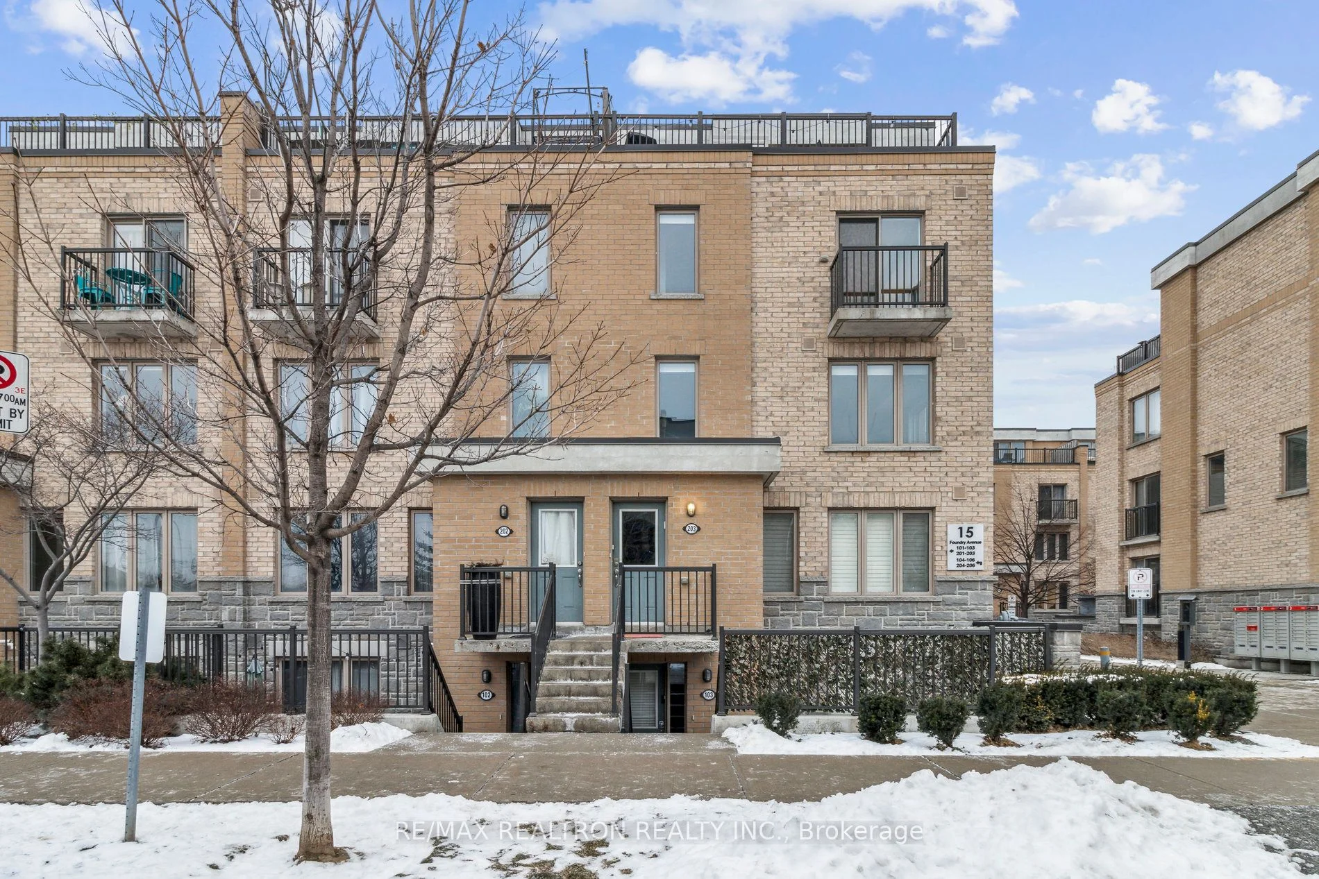Condo Townhouse in Toronto