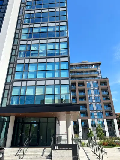 25 Neighbourhood Lane 1002, Toronto W07, On M8y 0c4