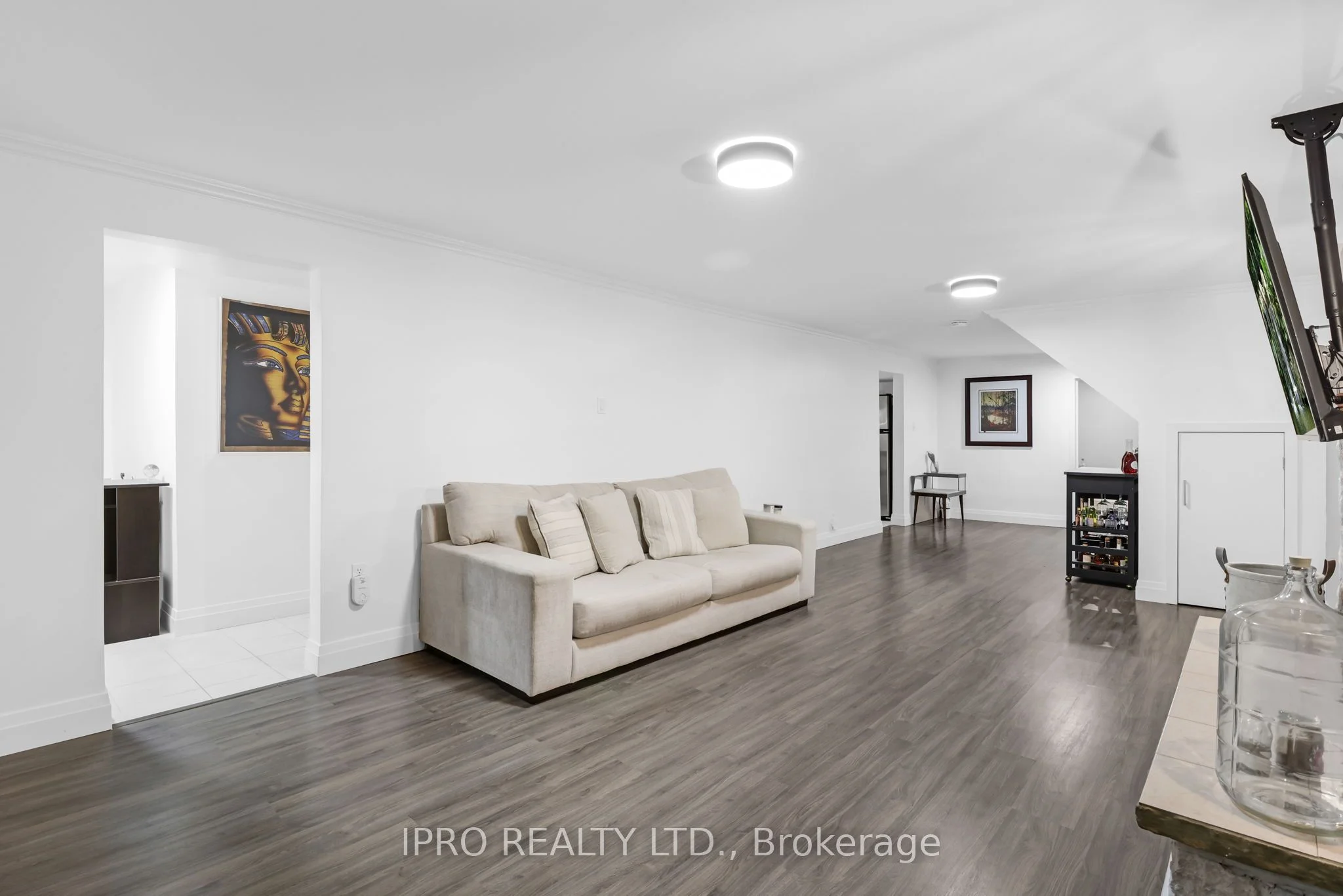 3280 Cawthra Road, Mississauga, ON L5A 2X7